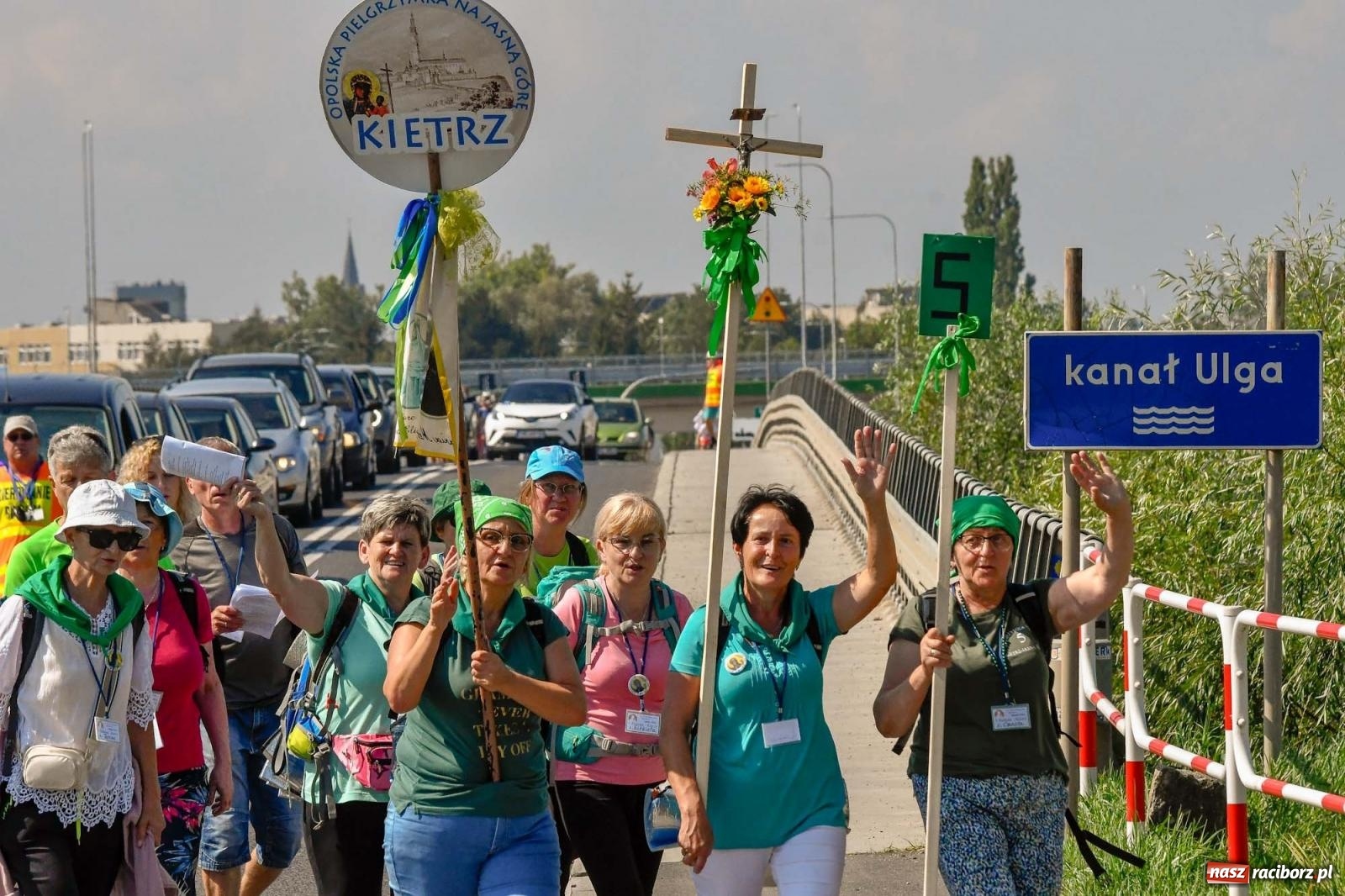 Zdjęcie w galerii na portalu naszraciborz.pl: Pielgrzymi z powiatu raciborskiego wyruszyli na Jasną Górę [FOTO i WIDEO] wiadomości z regionu
