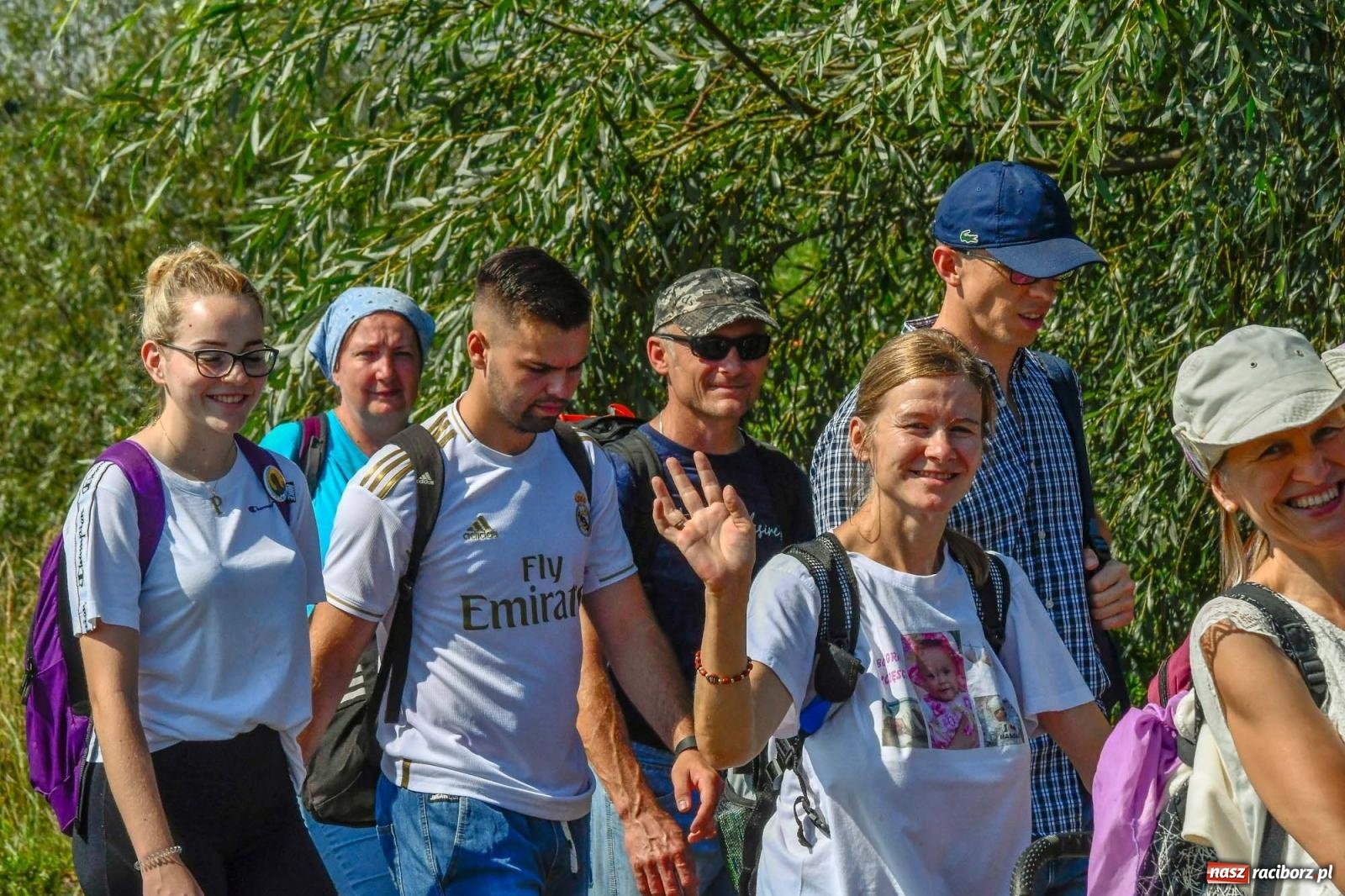 Zdjęcie w galerii na portalu naszraciborz.pl: Pielgrzymi z powiatu raciborskiego wyruszyli na Jasną Górę [FOTO i WIDEO] wiadomości z regionu
