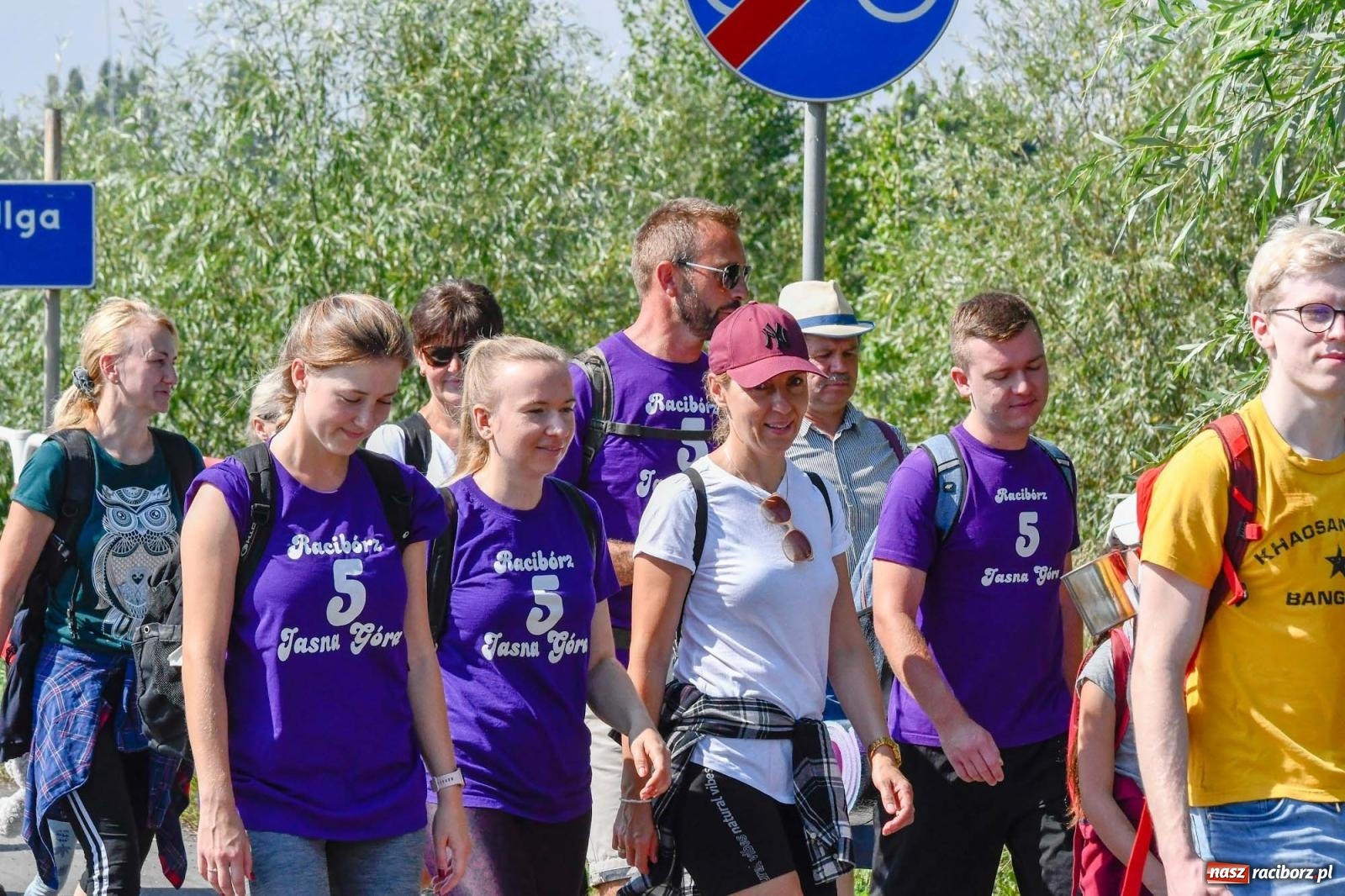 Zdjęcie w galerii na portalu naszraciborz.pl: Pielgrzymi z powiatu raciborskiego wyruszyli na Jasną Górę [FOTO i WIDEO] wiadomości z regionu