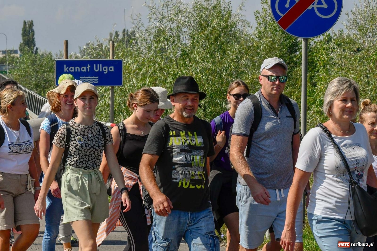 Zdjęcie w galerii na portalu naszraciborz.pl: Pielgrzymi z powiatu raciborskiego wyruszyli na Jasną Górę [FOTO i WIDEO] wiadomości z regionu