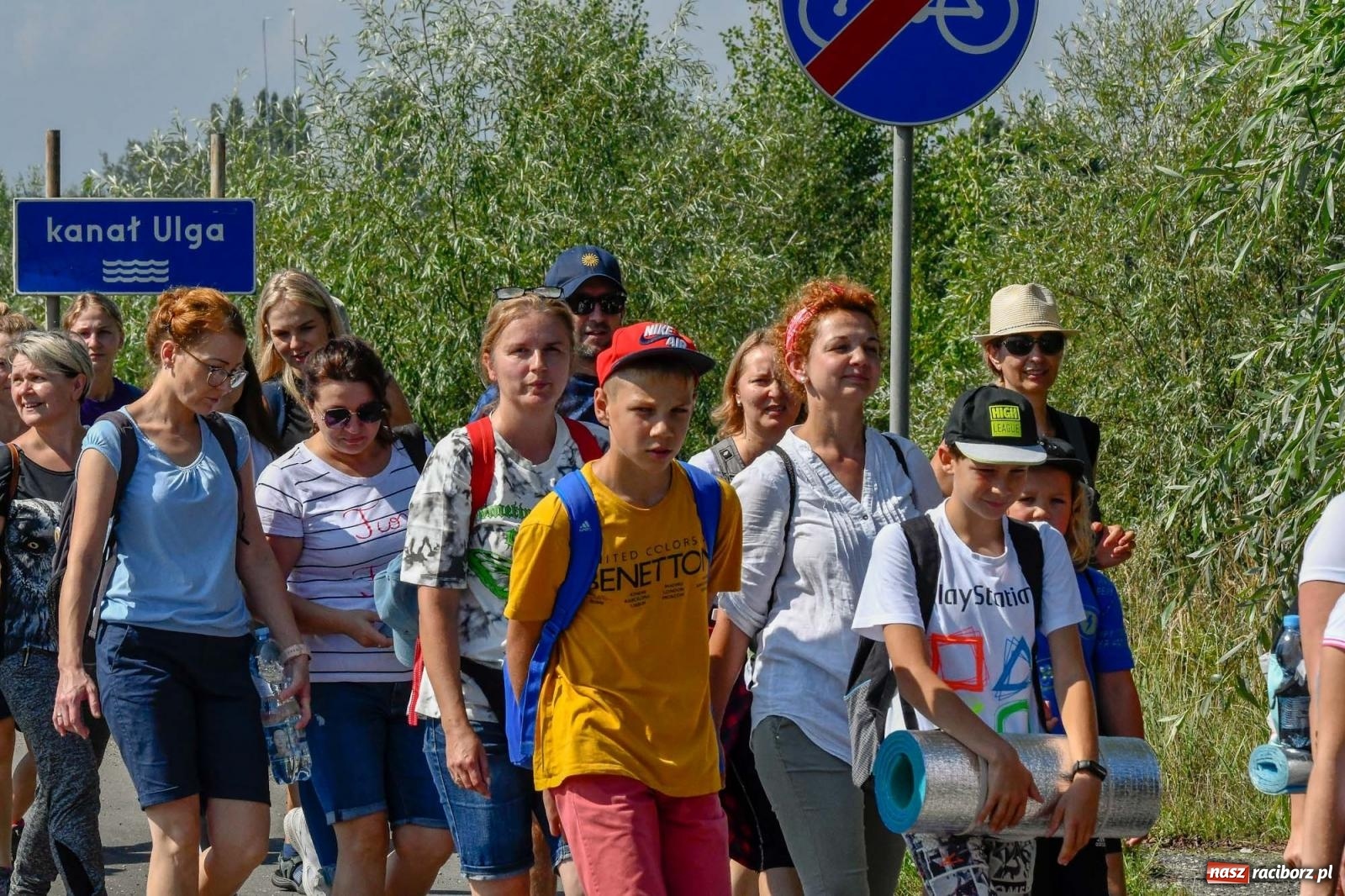 Zdjęcie w galerii na portalu naszraciborz.pl: Pielgrzymi z powiatu raciborskiego wyruszyli na Jasną Górę [FOTO i WIDEO] wiadomości z regionu