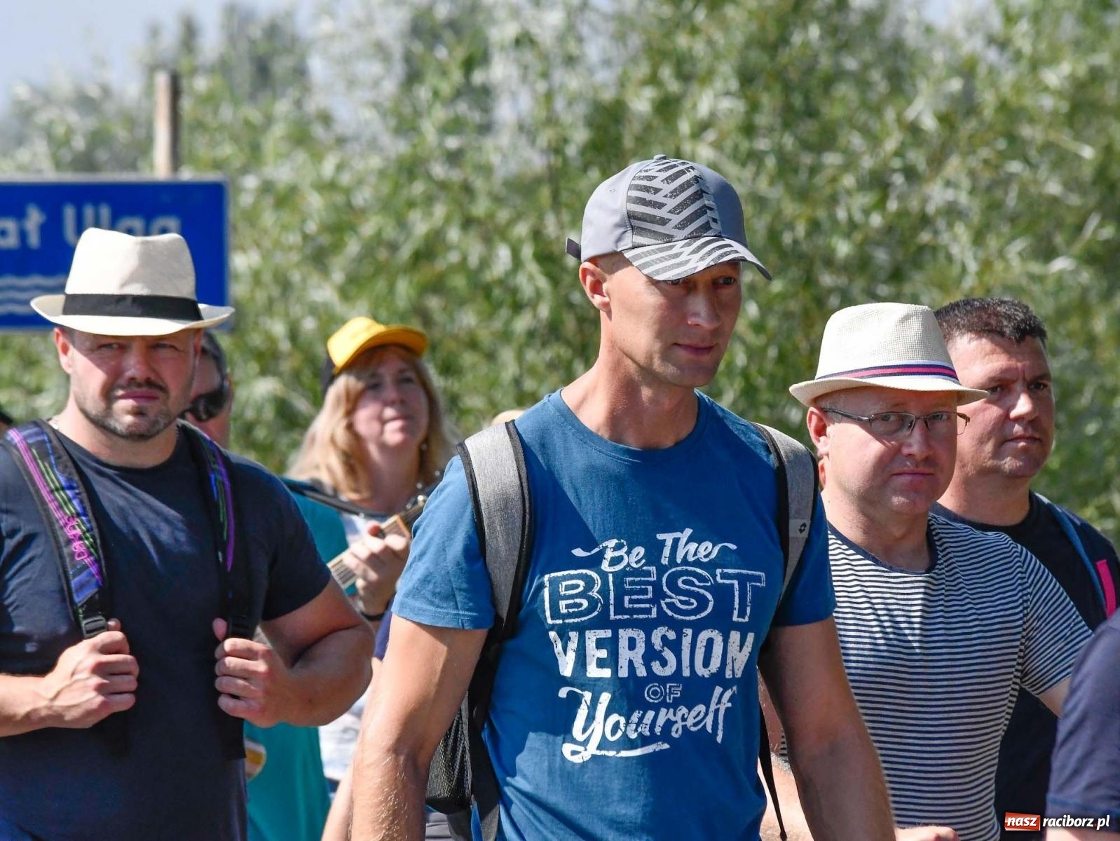 Zdjęcie w galerii na portalu naszraciborz.pl: Pielgrzymi z powiatu raciborskiego wyruszyli na Jasną Górę [FOTO i WIDEO] wiadomości z regionu