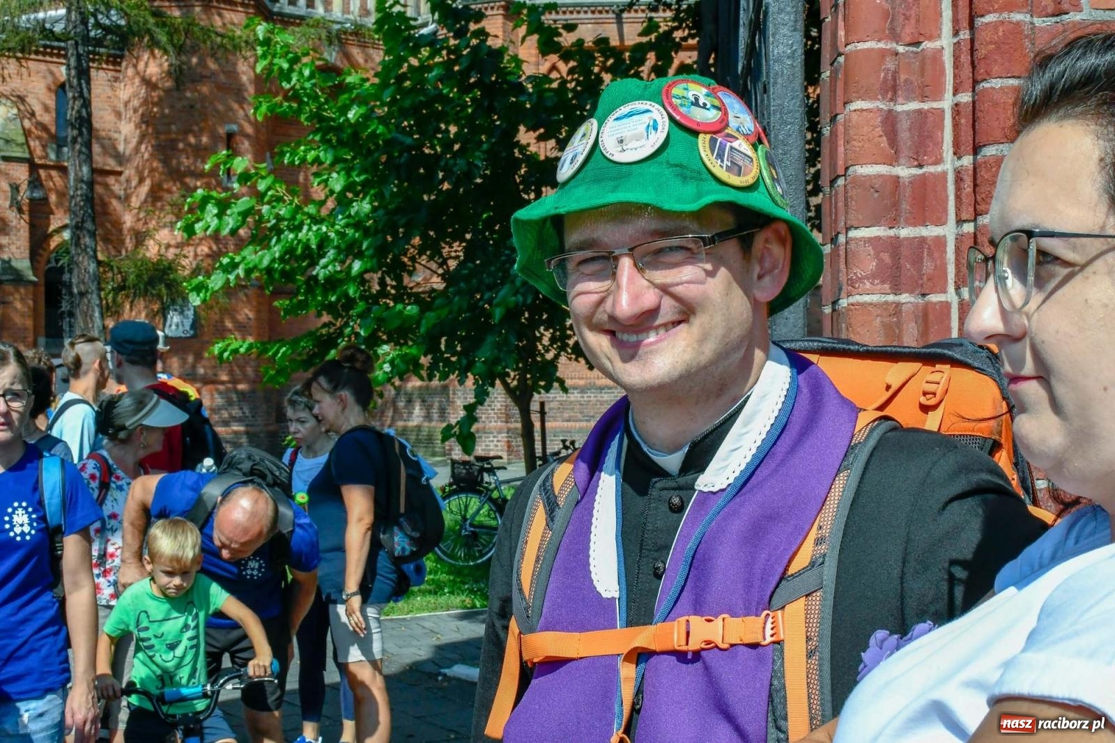 Zdjęcie w galerii na portalu naszraciborz.pl: Pielgrzymi z powiatu raciborskiego wyruszyli na Jasną Górę [FOTO i WIDEO] wiadomości z regionu