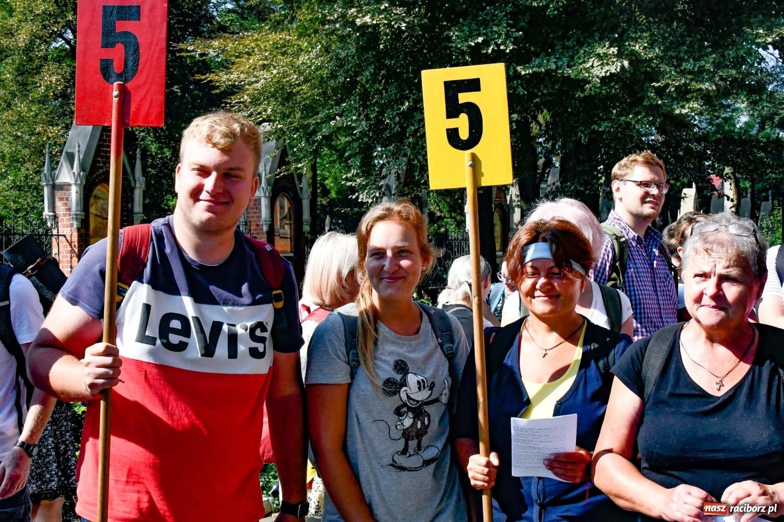 Zdjęcie w galerii na portalu naszraciborz.pl: Pielgrzymi z powiatu raciborskiego wyruszyli na Jasną Górę [FOTO i WIDEO] wiadomości z regionu