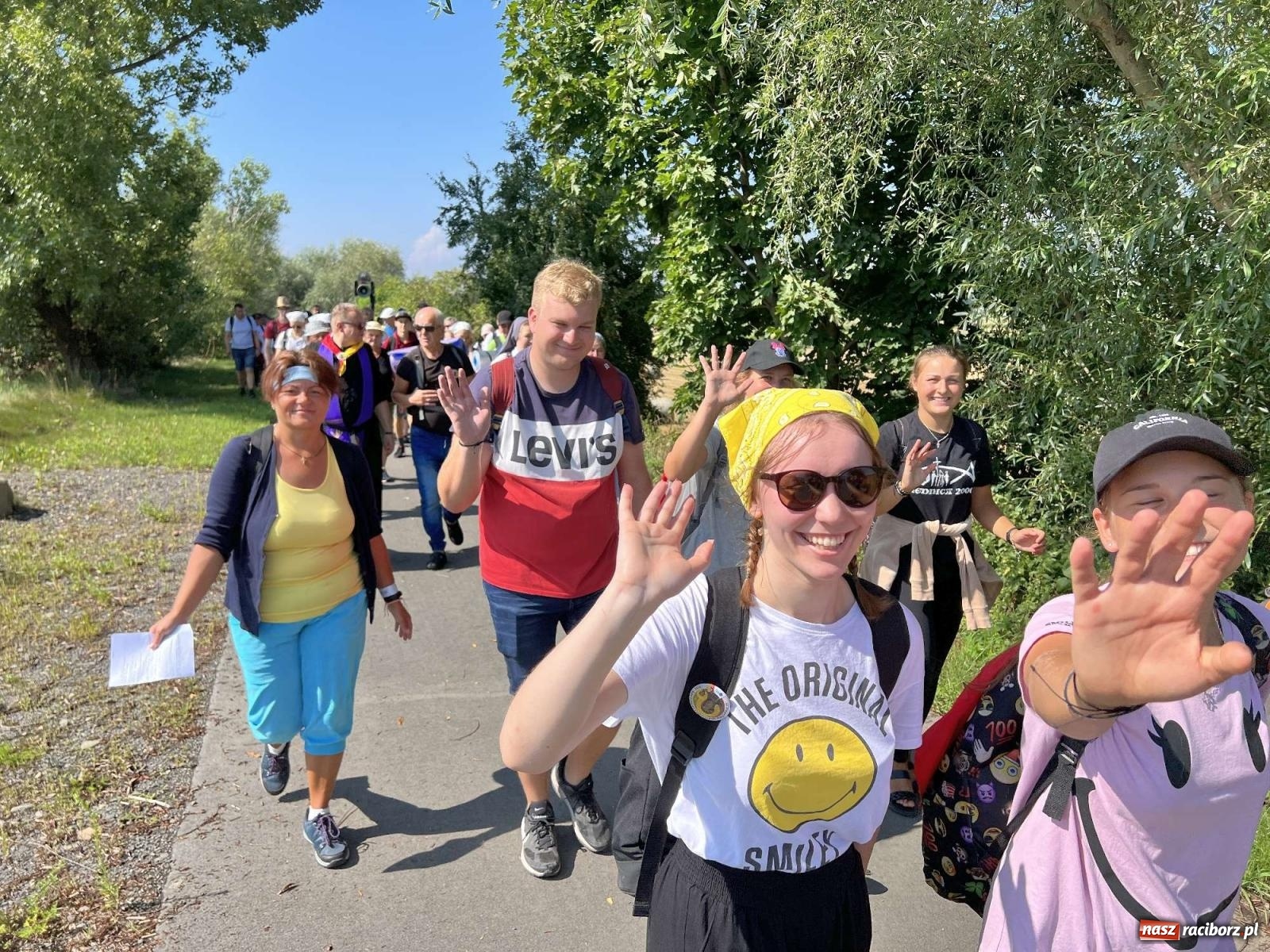 Zdjęcie w galerii na portalu naszraciborz.pl: Pielgrzymi z powiatu raciborskiego wyruszyli na Jasną Górę [FOTO i WIDEO] wiadomości z regionu