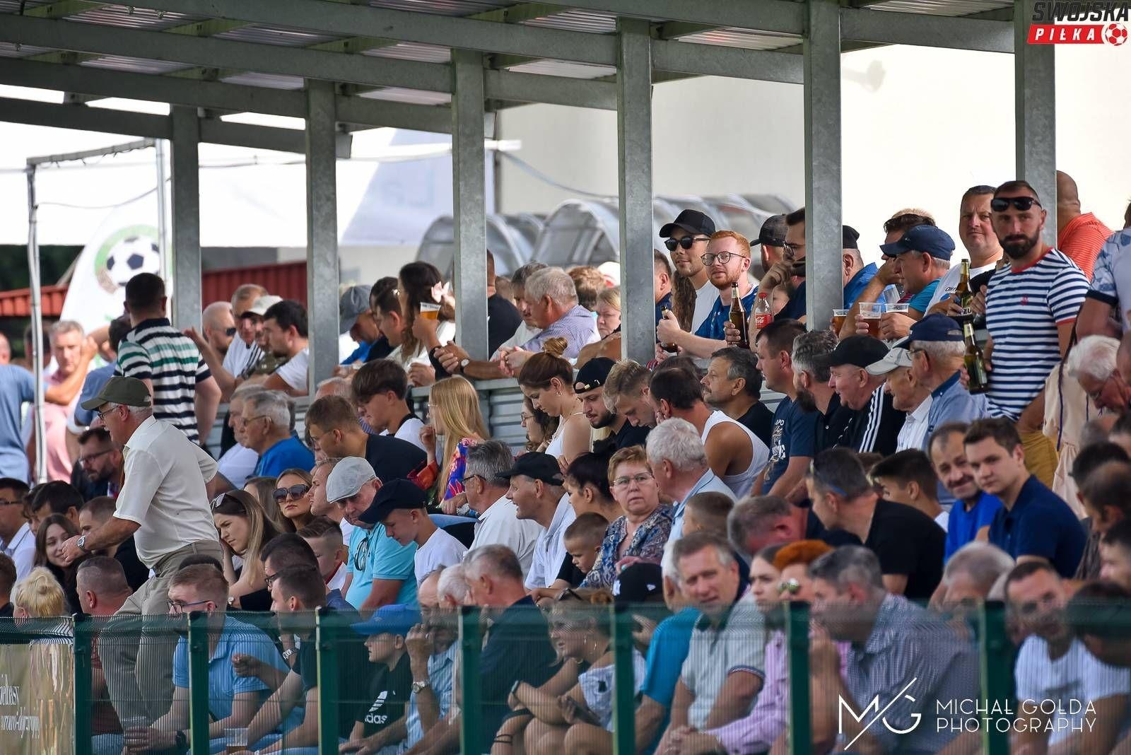 Zdjęcie w galerii na portalu naszraciborz.pl: Lasy Państwowe wsparły LKS Tworków wiadomości z regionu