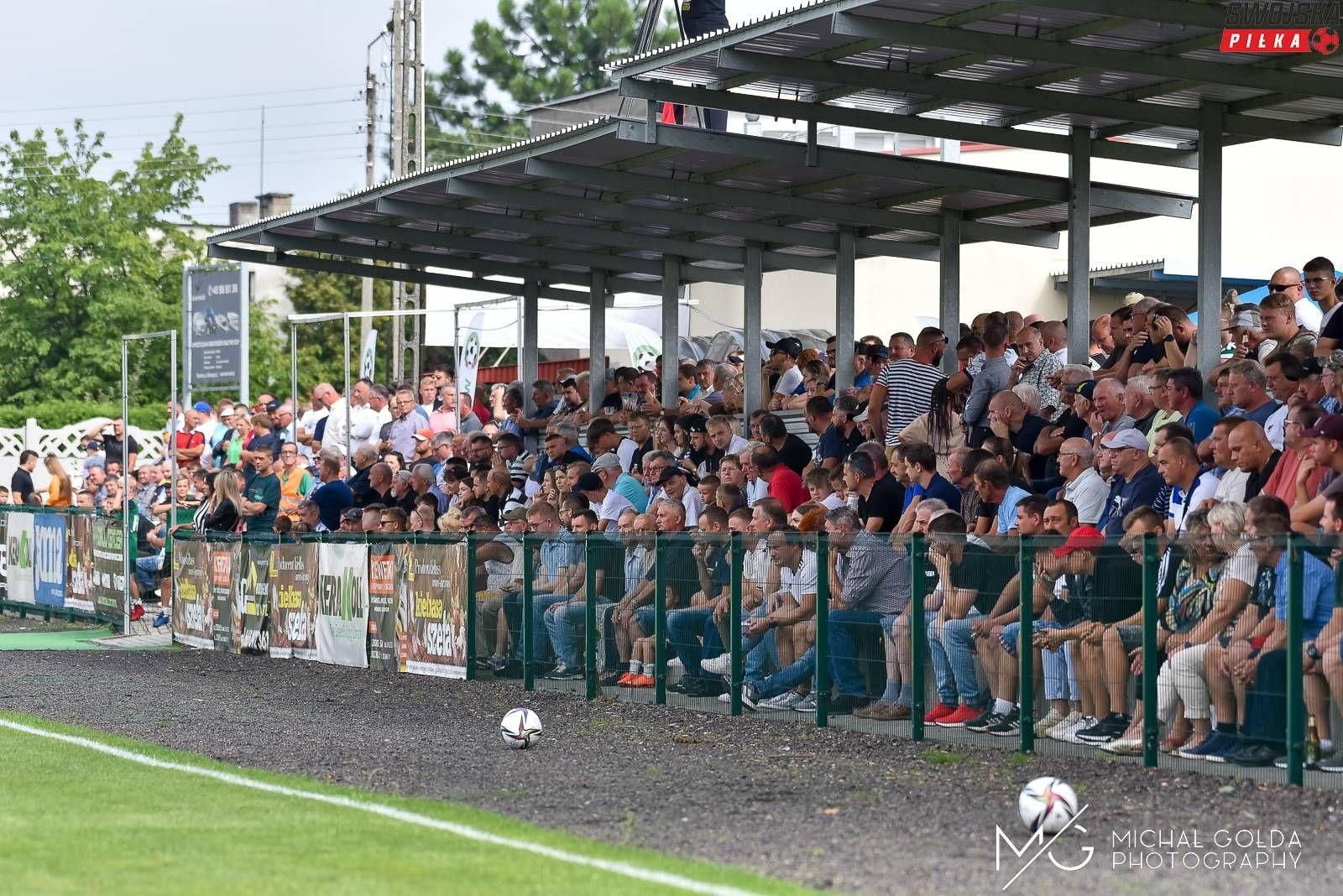 Zdjęcie w galerii na portalu naszraciborz.pl: Lasy Państwowe wsparły LKS Tworków wiadomości z regionu