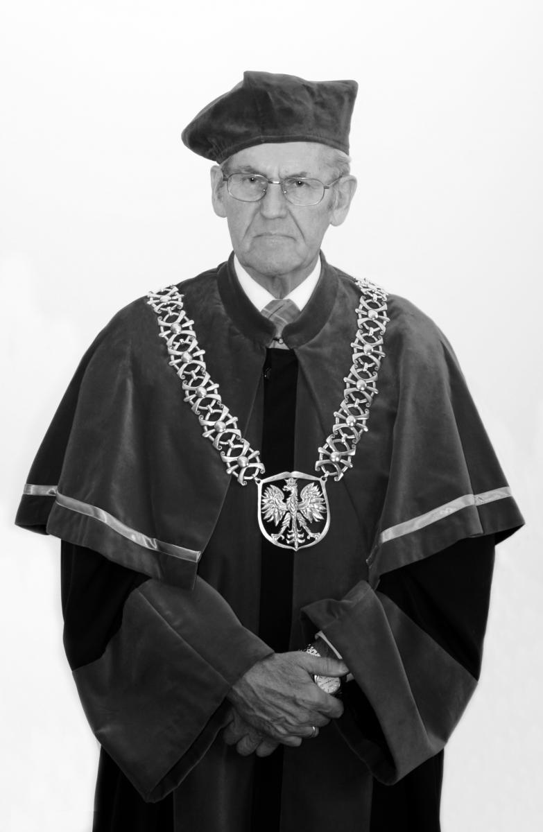 Zdjęcie w galerii na portalu naszraciborz.pl: Życie i praca śp. profesora Mariana Teodora Kapicy [WSPOMNIENIE] wiadomości z regionu