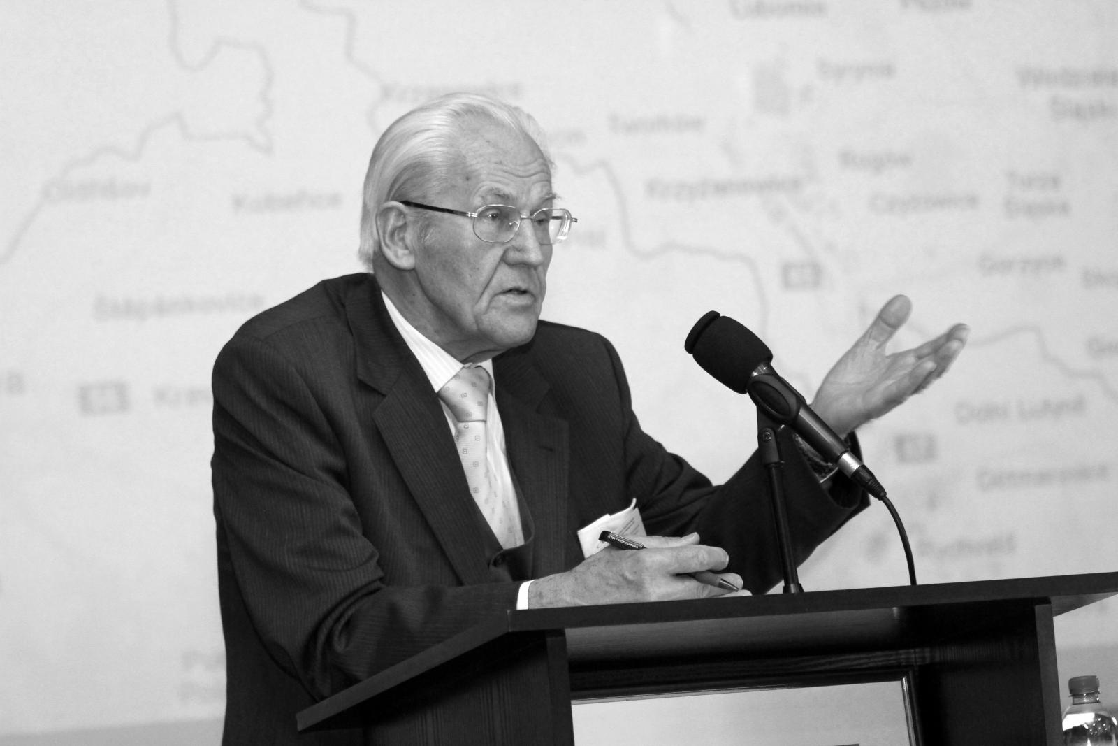 Zdjęcie w galerii na portalu naszraciborz.pl: Życie i praca śp. profesora Mariana Teodora Kapicy [WSPOMNIENIE] wiadomości z regionu