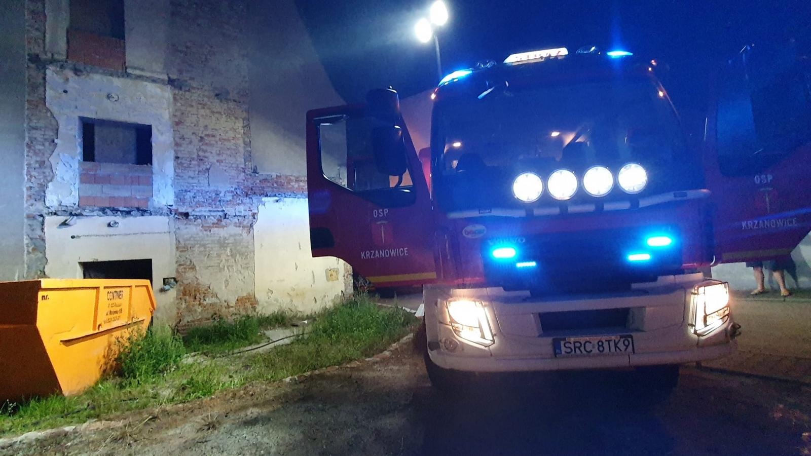 Zdjęcie w galerii na portalu naszraciborz.pl: Raport 998. Nocny pożar w Krzanowicach. Atak owadów w Czerwięcicach i Samborowicach wiadomości z regionu