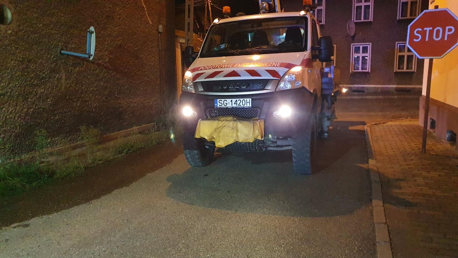 Zdjęcie w galerii na portalu naszraciborz.pl: Raport 998. Nocny pożar w Krzanowicach. Atak owadów w Czerwięcicach i Samborowicach wiadomości z regionu