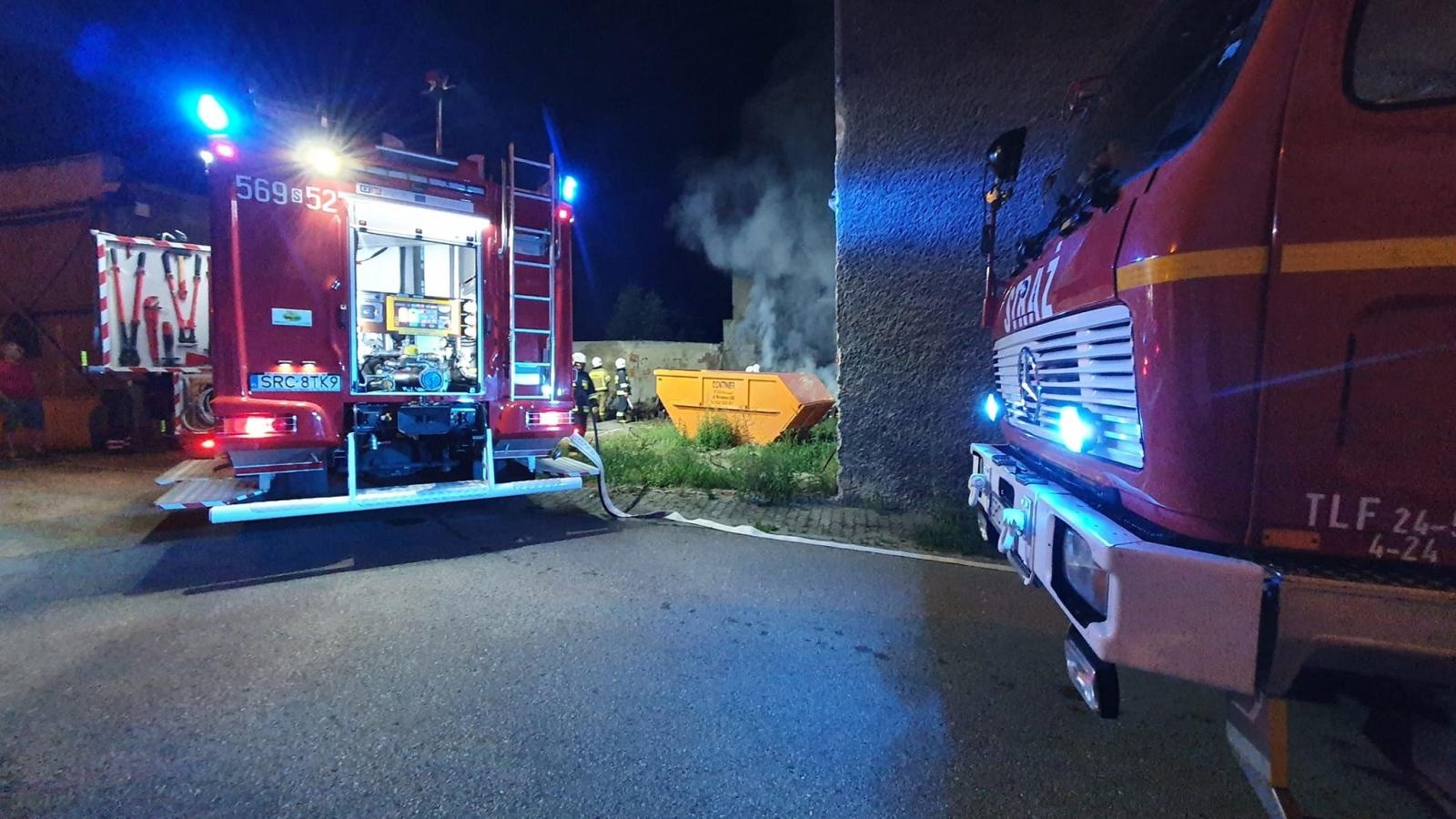 Zdjęcie w galerii na portalu naszraciborz.pl: Raport 998. Nocny pożar w Krzanowicach. Atak owadów w Czerwięcicach i Samborowicach wiadomości z regionu