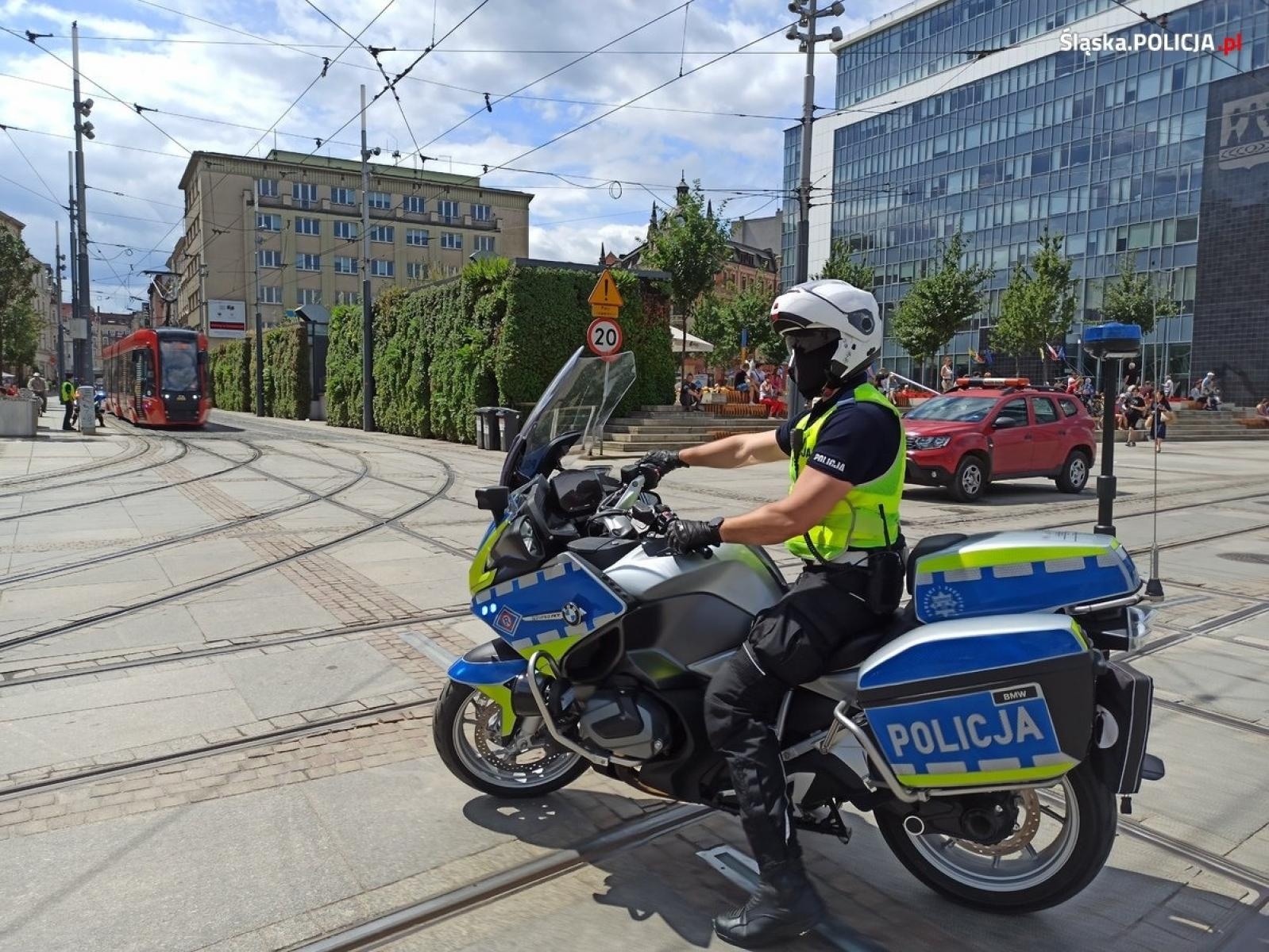 Zdjęcie w galerii na portalu naszraciborz.pl: Śląska drogówka przesiada się na BMW R1250RT wiadomości z regionu