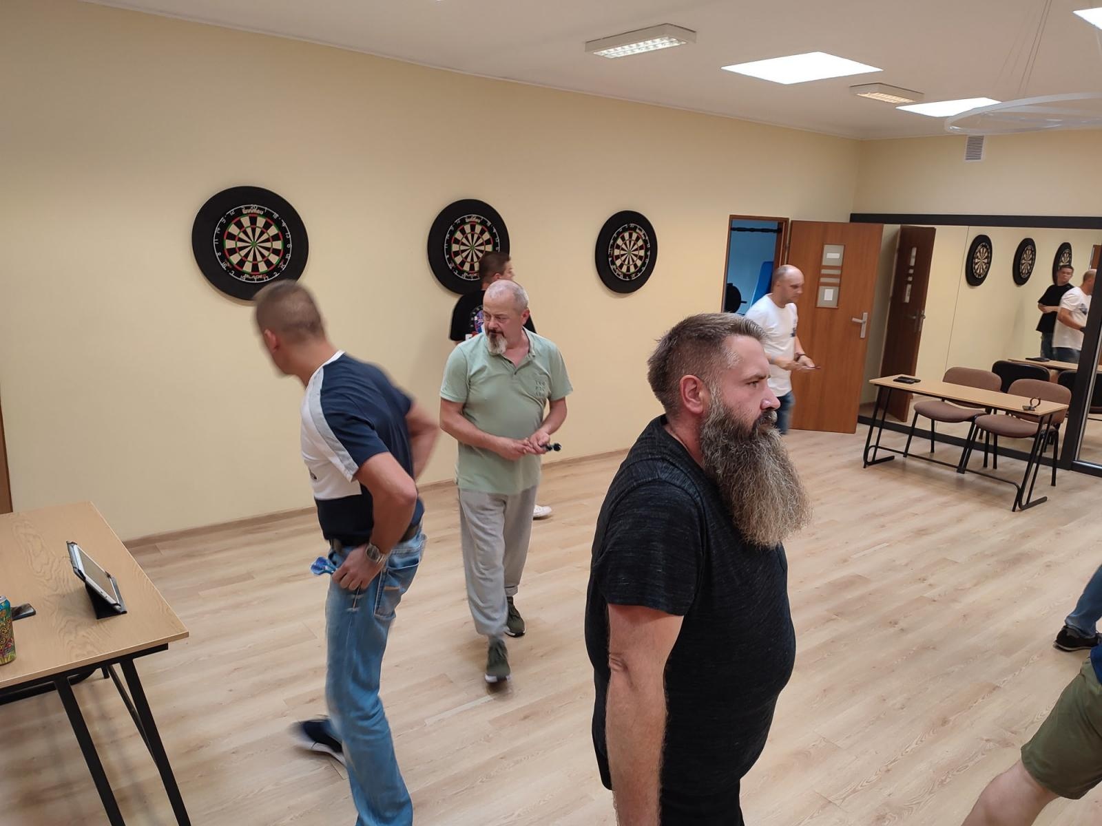 Zdjęcie w galerii na portalu naszraciborz.pl: Skrzymowski i Humeniuk najlepsi w deblowym turnieju darta [FOTO] wiadomości z regionu