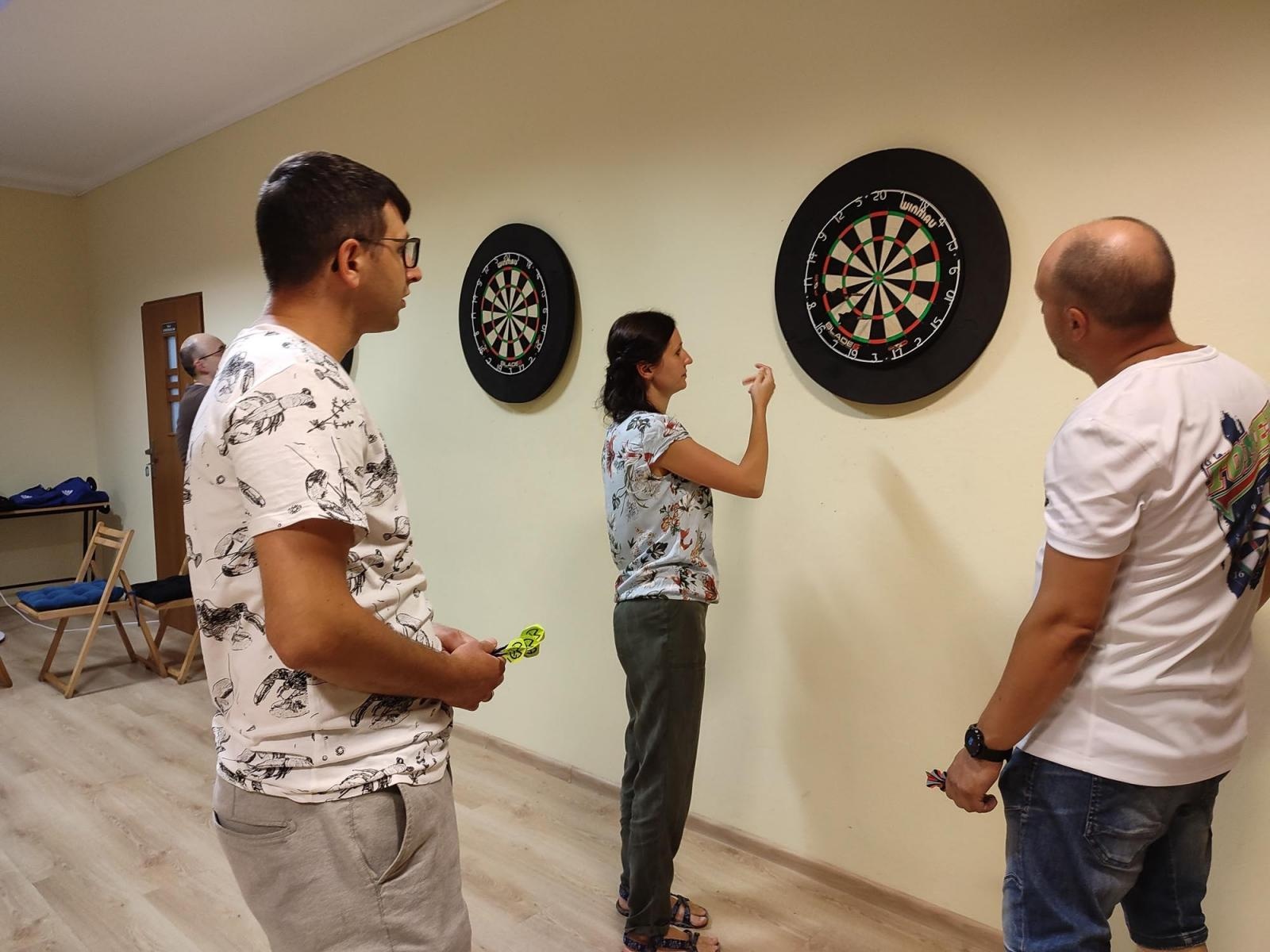 Zdjęcie w galerii na portalu naszraciborz.pl: Skrzymowski i Humeniuk najlepsi w deblowym turnieju darta [FOTO] wiadomości z regionu