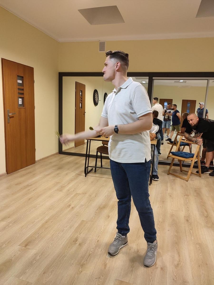 Zdjęcie w galerii na portalu naszraciborz.pl: Skrzymowski i Humeniuk najlepsi w deblowym turnieju darta [FOTO] wiadomości z regionu