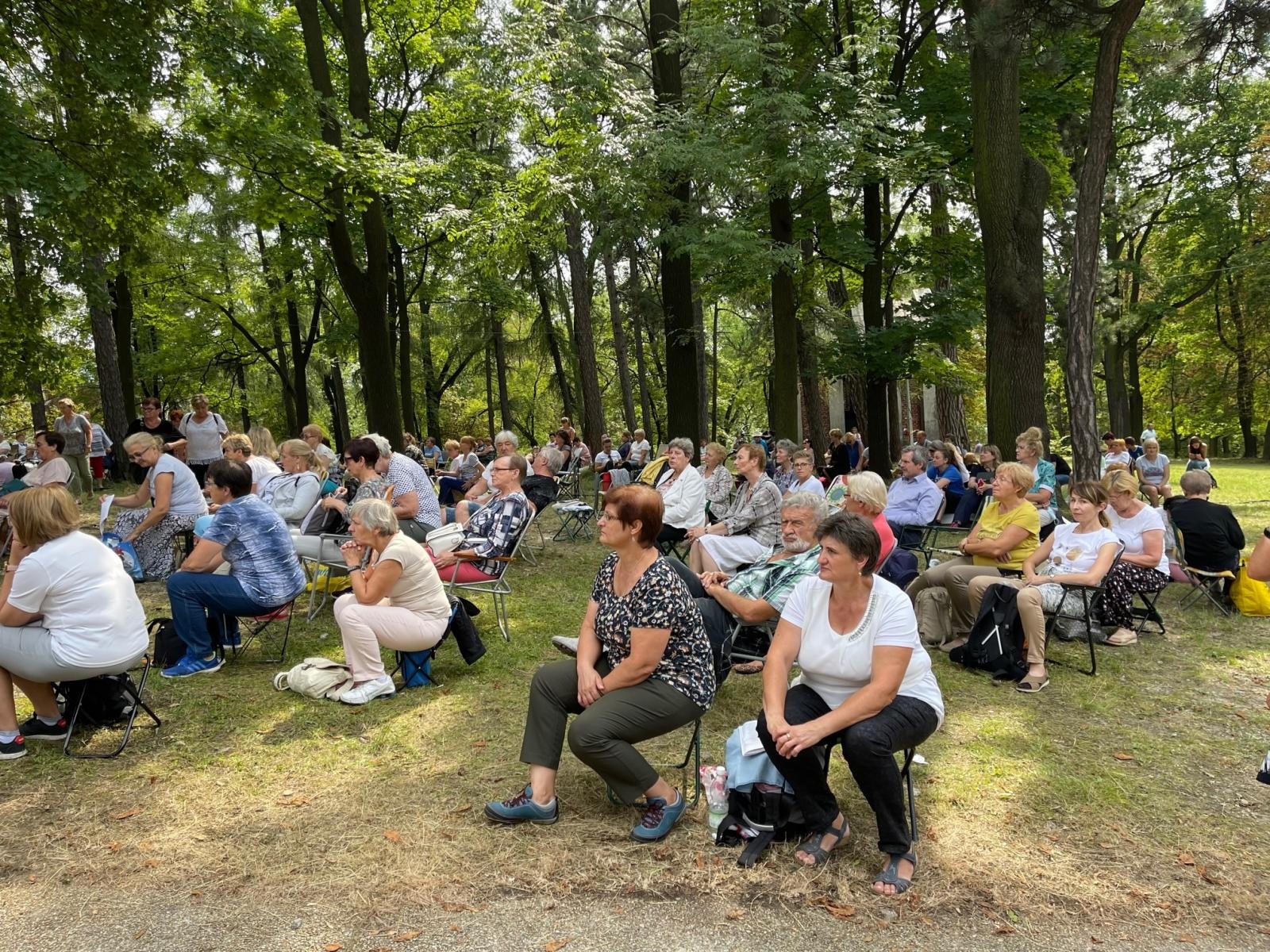 Zdjęcie w galerii na portalu naszraciborz.pl: Doroczna pielgrzymka kobiet i dziewcząt do Piekar Śląskich wiadomości z regionu