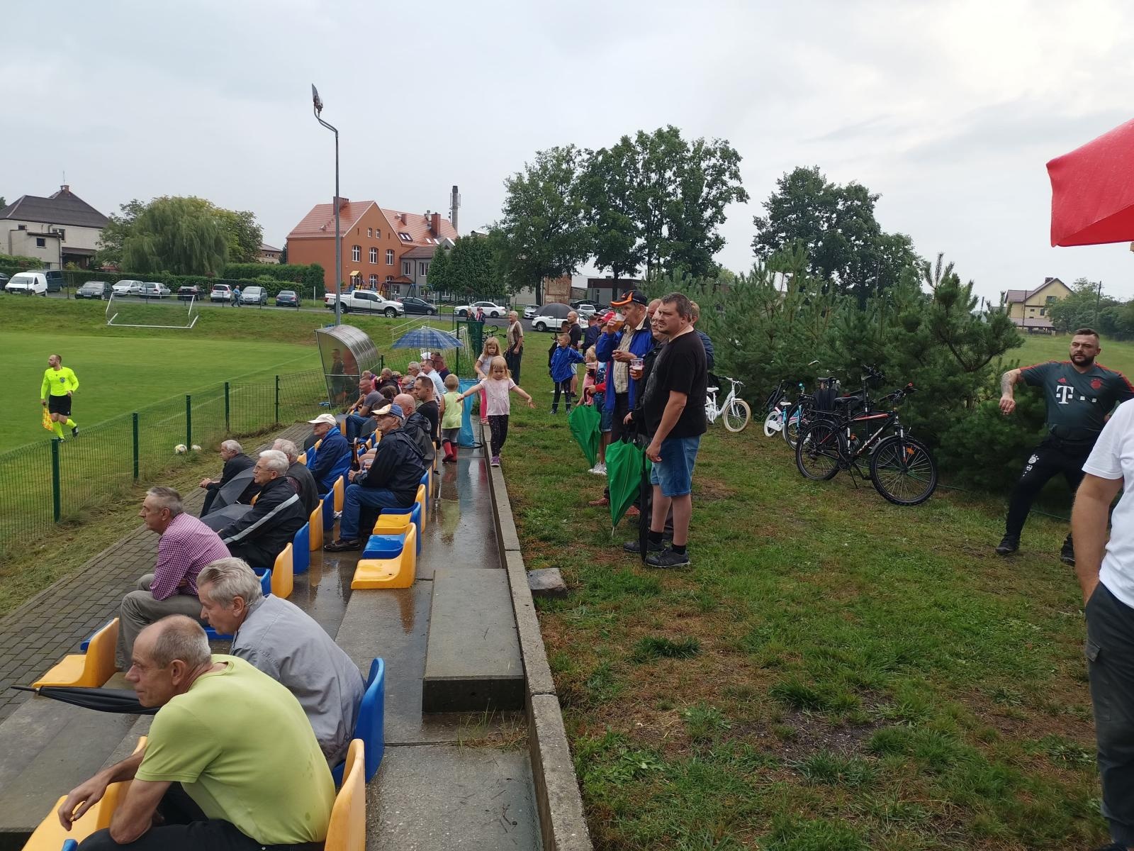 Zdjęcie w galerii na portalu naszraciborz.pl: Udana inauguracja w Raszczycach. Chwałowice pokonane wiadomości z regionu