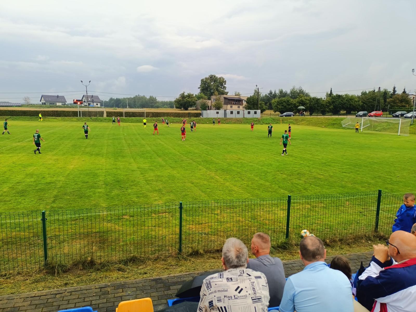 Zdjęcie w galerii na portalu naszraciborz.pl: Udana inauguracja w Raszczycach. Chwałowice pokonane wiadomości z regionu