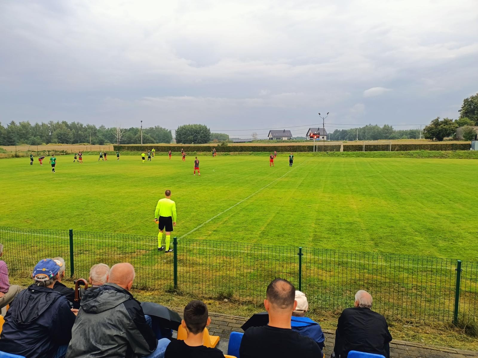 Zdjęcie w galerii na portalu naszraciborz.pl: Udana inauguracja w Raszczycach. Chwałowice pokonane wiadomości z regionu