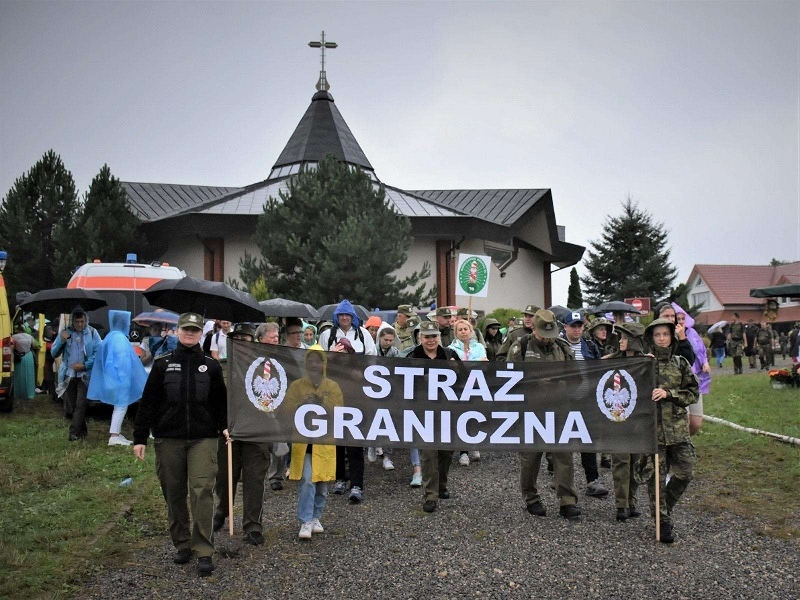Zdjęcie w galerii na portalu naszraciborz.pl: Śląscy pogranicznicy pielgrzymowali na Jasną Górę wiadomości z regionu