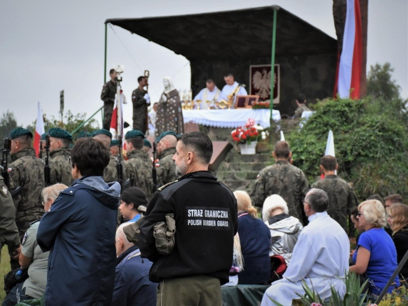 Zdjęcie w galerii na portalu naszraciborz.pl: Śląscy pogranicznicy pielgrzymowali na Jasną Górę wiadomości z regionu