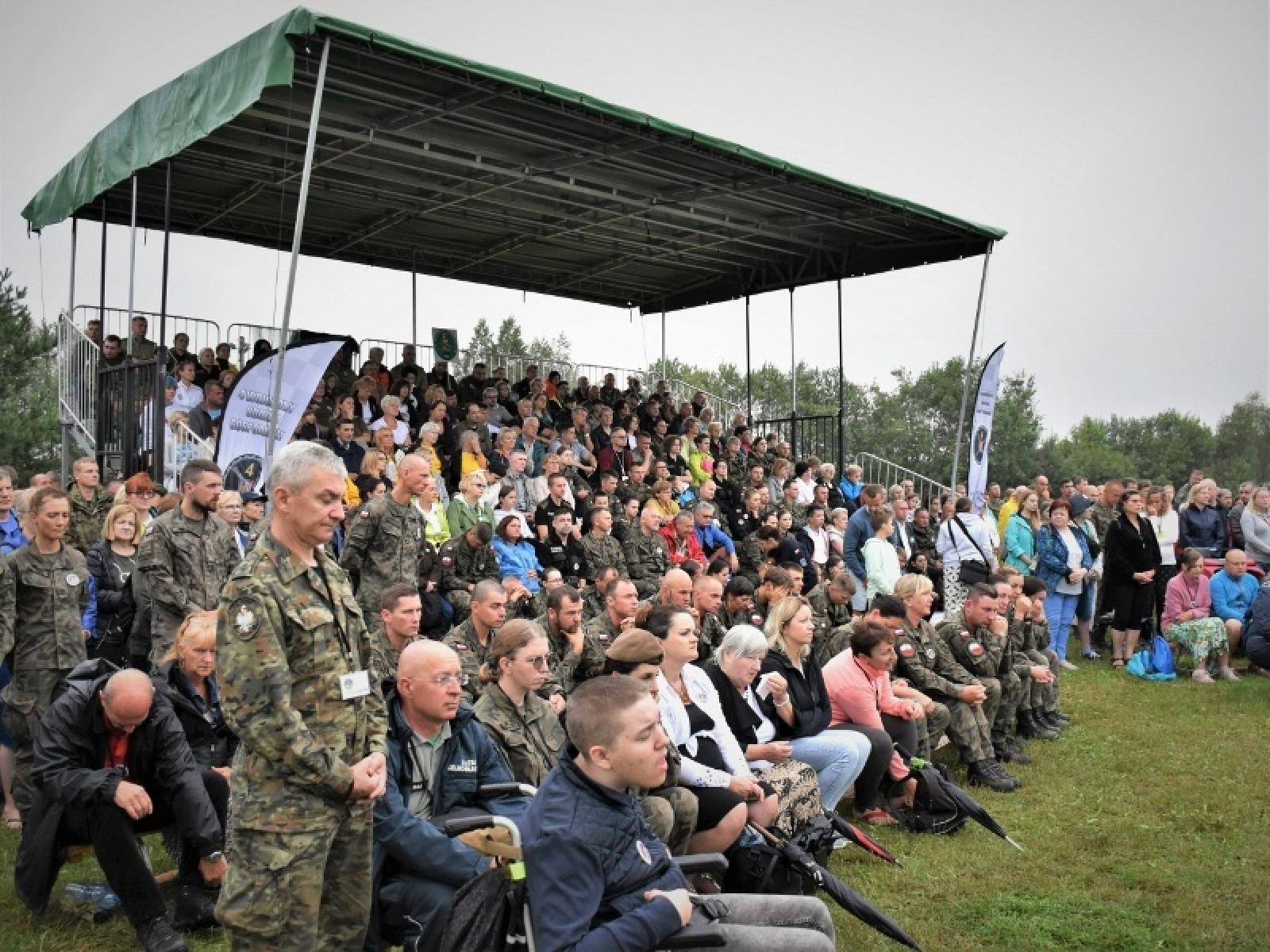 Zdjęcie w galerii na portalu naszraciborz.pl: Śląscy pogranicznicy pielgrzymowali na Jasną Górę wiadomości z regionu