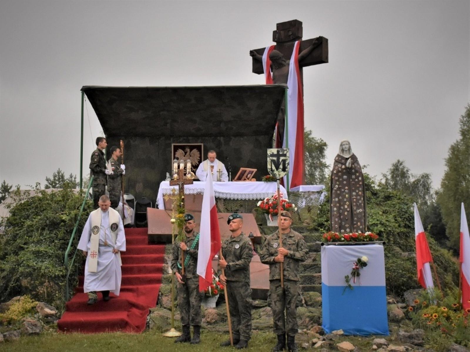 Zdjęcie w galerii na portalu naszraciborz.pl: Śląscy pogranicznicy pielgrzymowali na Jasną Górę wiadomości z regionu
