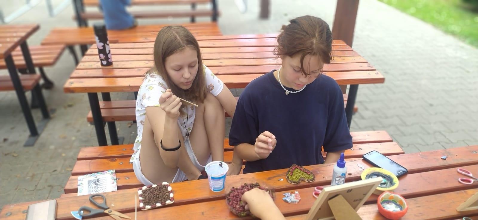 Zdjęcie w galerii na portalu naszraciborz.pl: Na dworze w Oborze. RCK podsumowało wakacyjne zajęcia wiadomości z regionu