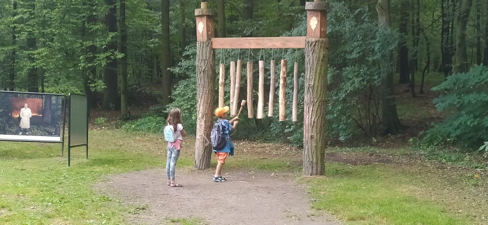 Zdjęcie w galerii na portalu naszraciborz.pl: Na dworze w Oborze. RCK podsumowało wakacyjne zajęcia wiadomości z regionu