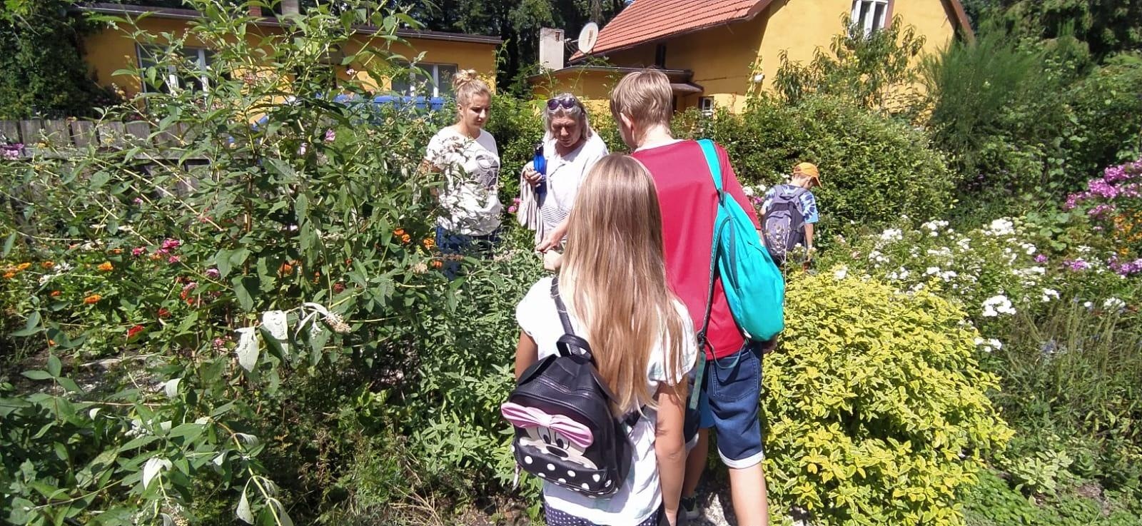 Zdjęcie w galerii na portalu naszraciborz.pl: Na dworze w Oborze. RCK podsumowało wakacyjne zajęcia wiadomości z regionu