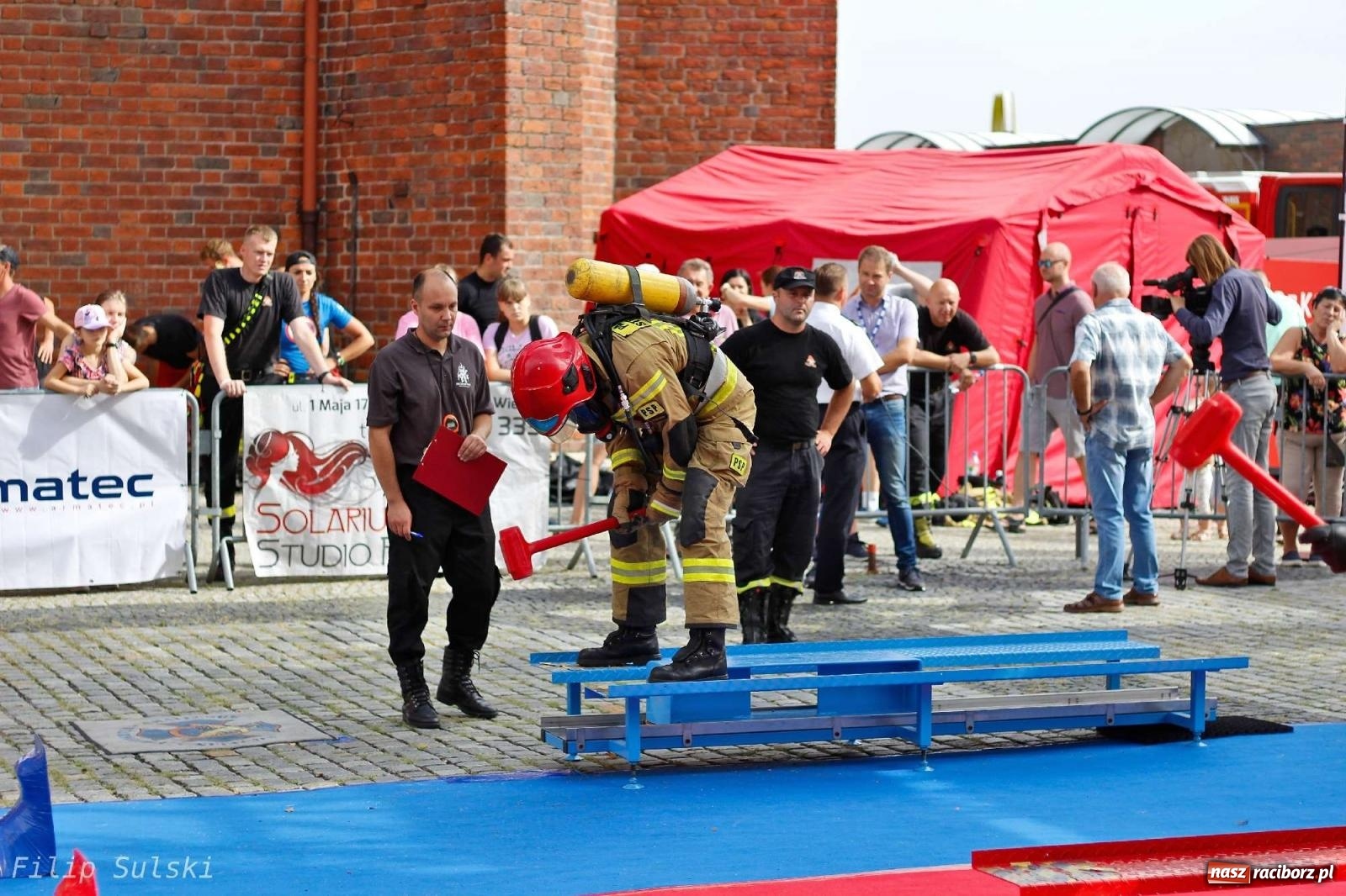 Zdjęcie w galerii na portalu naszraciborz.pl: Toughest Firefighter Racibórz 2023 - strażackie emocje w Raciborzu wiadomości z regionu