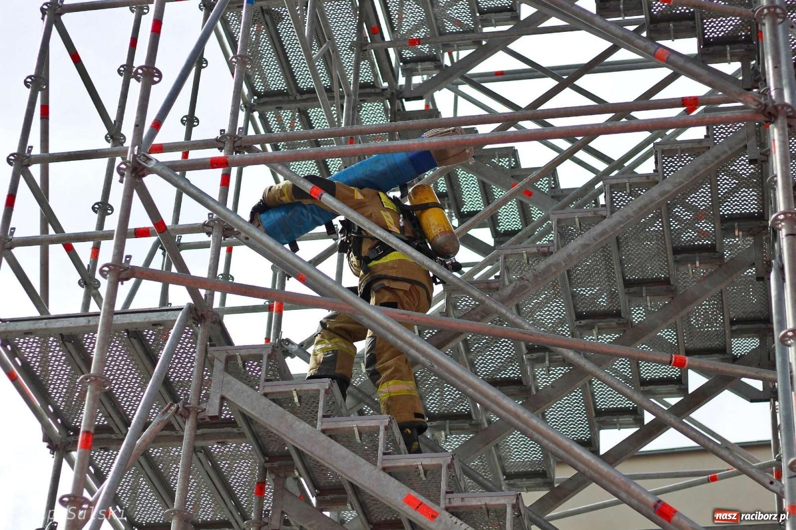 Zdjęcie w galerii na portalu naszraciborz.pl: Toughest Firefighter Racibórz 2023 - strażackie emocje w Raciborzu wiadomości z regionu