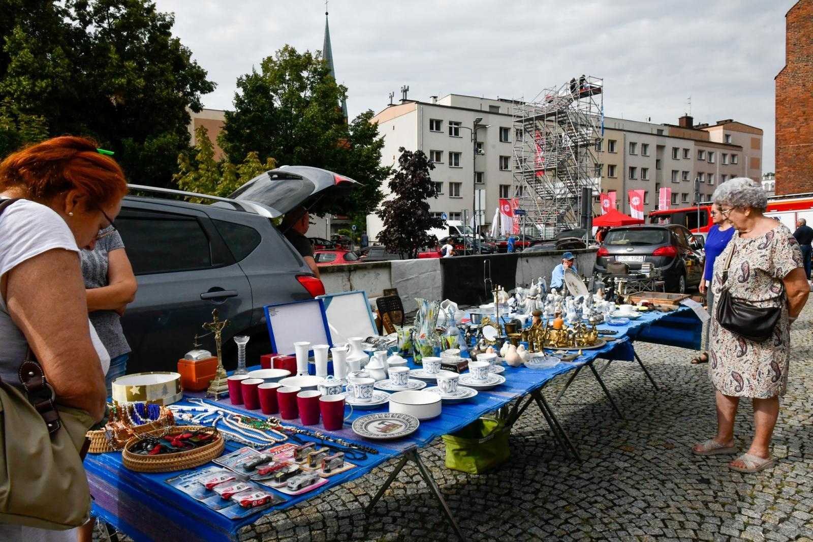 Zdjęcie w galerii na portalu naszraciborz.pl: Raciborski targ staroci wrócił na stare miejsce wiadomości z regionu