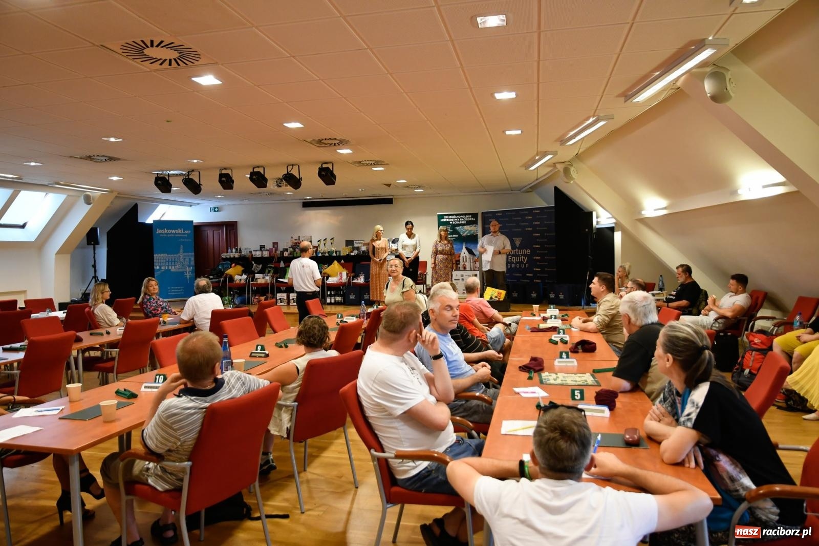 Zdjęcie w galerii na portalu naszraciborz.pl: Zamkowe zmagania scrabblistów [FOTO i WIDEO] wiadomości z regionu