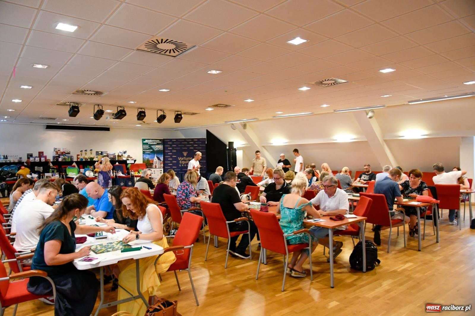 Zdjęcie w galerii na portalu naszraciborz.pl: Zamkowe zmagania scrabblistów [FOTO i WIDEO] wiadomości z regionu