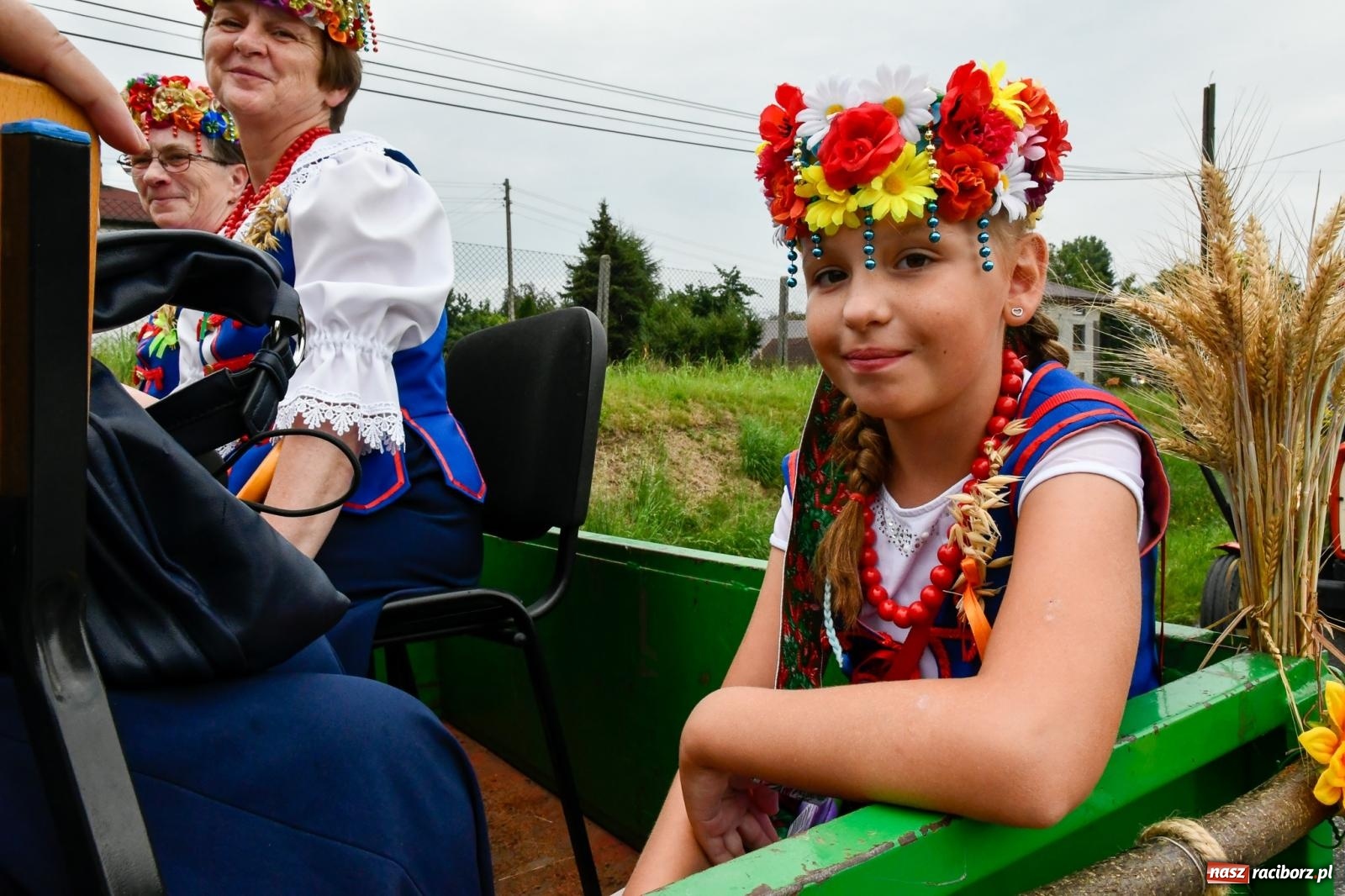 Zdjęcie w galerii na portalu naszraciborz.pl: Barwny korowód dożynkowy w Łańcach [FOTO i WIDEO] wiadomości z regionu