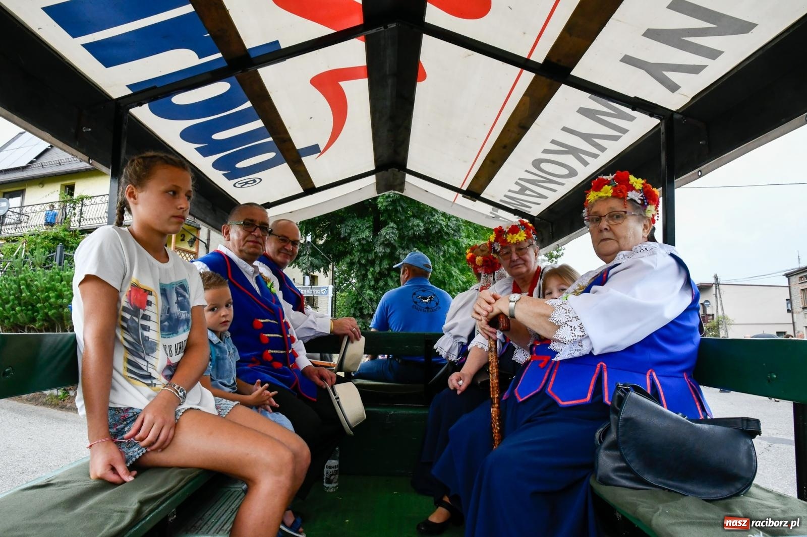 Zdjęcie w galerii na portalu naszraciborz.pl: Barwny korowód dożynkowy w Łańcach [FOTO i WIDEO] wiadomości z regionu