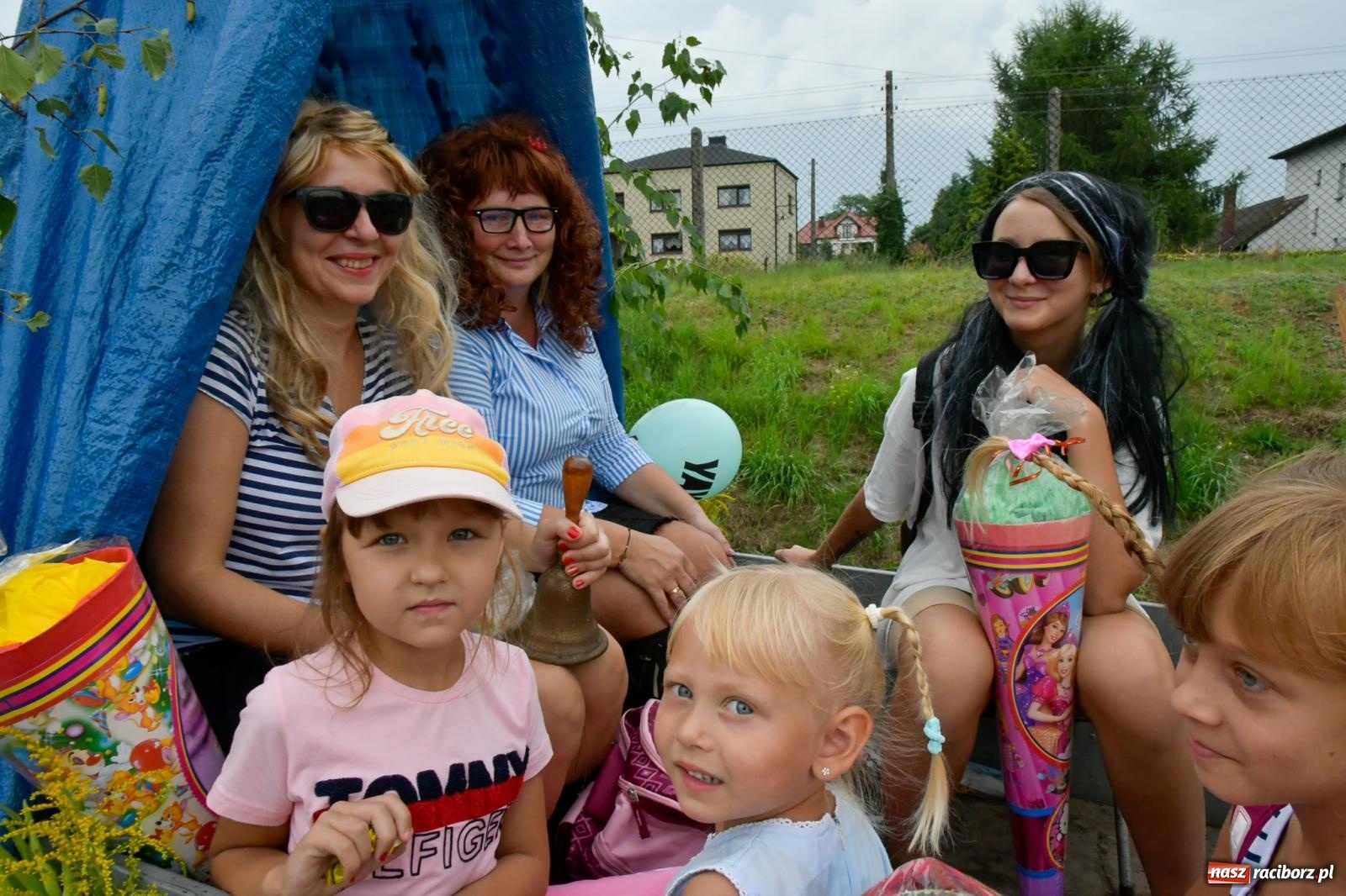 Zdjęcie w galerii na portalu naszraciborz.pl: Barwny korowód dożynkowy w Łańcach [FOTO i WIDEO] wiadomości z regionu