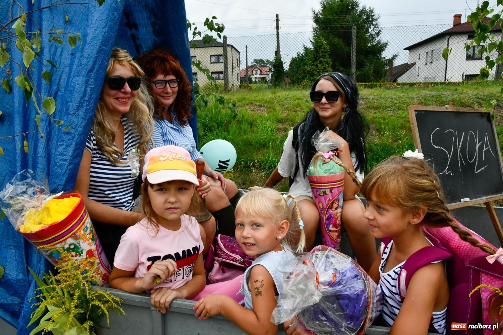 Zdjęcie w galerii na portalu naszraciborz.pl: Barwny korowód dożynkowy w Łańcach [FOTO i WIDEO] wiadomości z regionu
