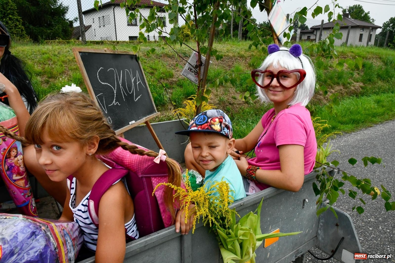 Zdjęcie w galerii na portalu naszraciborz.pl: Barwny korowód dożynkowy w Łańcach [FOTO i WIDEO] wiadomości z regionu
