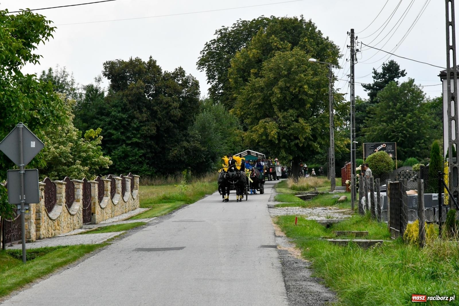 Zdjęcie w galerii na portalu naszraciborz.pl: Barwny korowód dożynkowy w Łańcach [FOTO i WIDEO] wiadomości z regionu