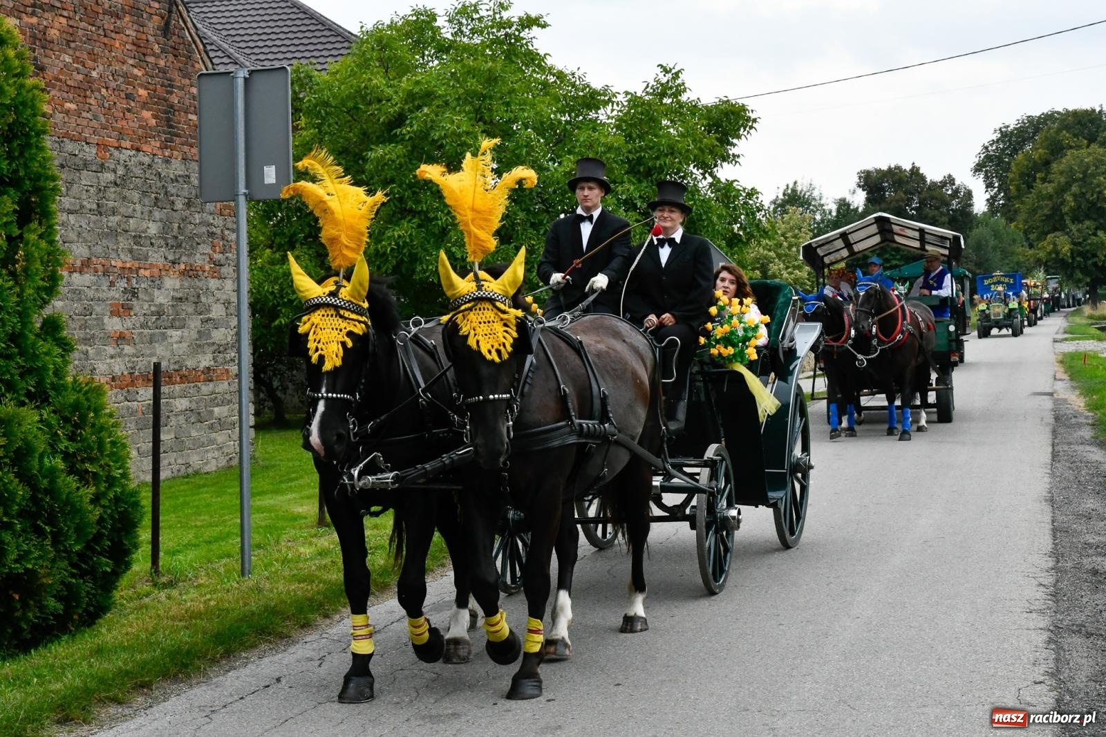Zdjęcie w galerii na portalu naszraciborz.pl: Barwny korowód dożynkowy w Łańcach [FOTO i WIDEO] wiadomości z regionu