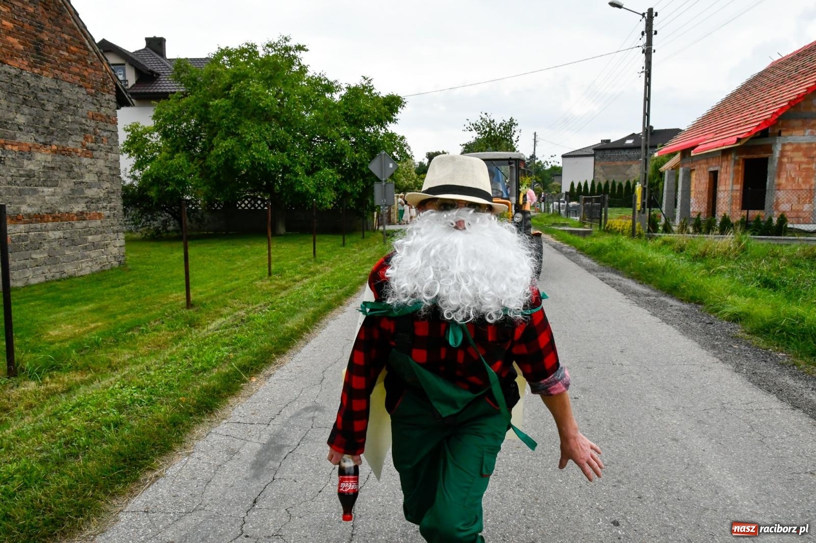 Zdjęcie w galerii na portalu naszraciborz.pl: Barwny korowód dożynkowy w Łańcach [FOTO i WIDEO] wiadomości z regionu