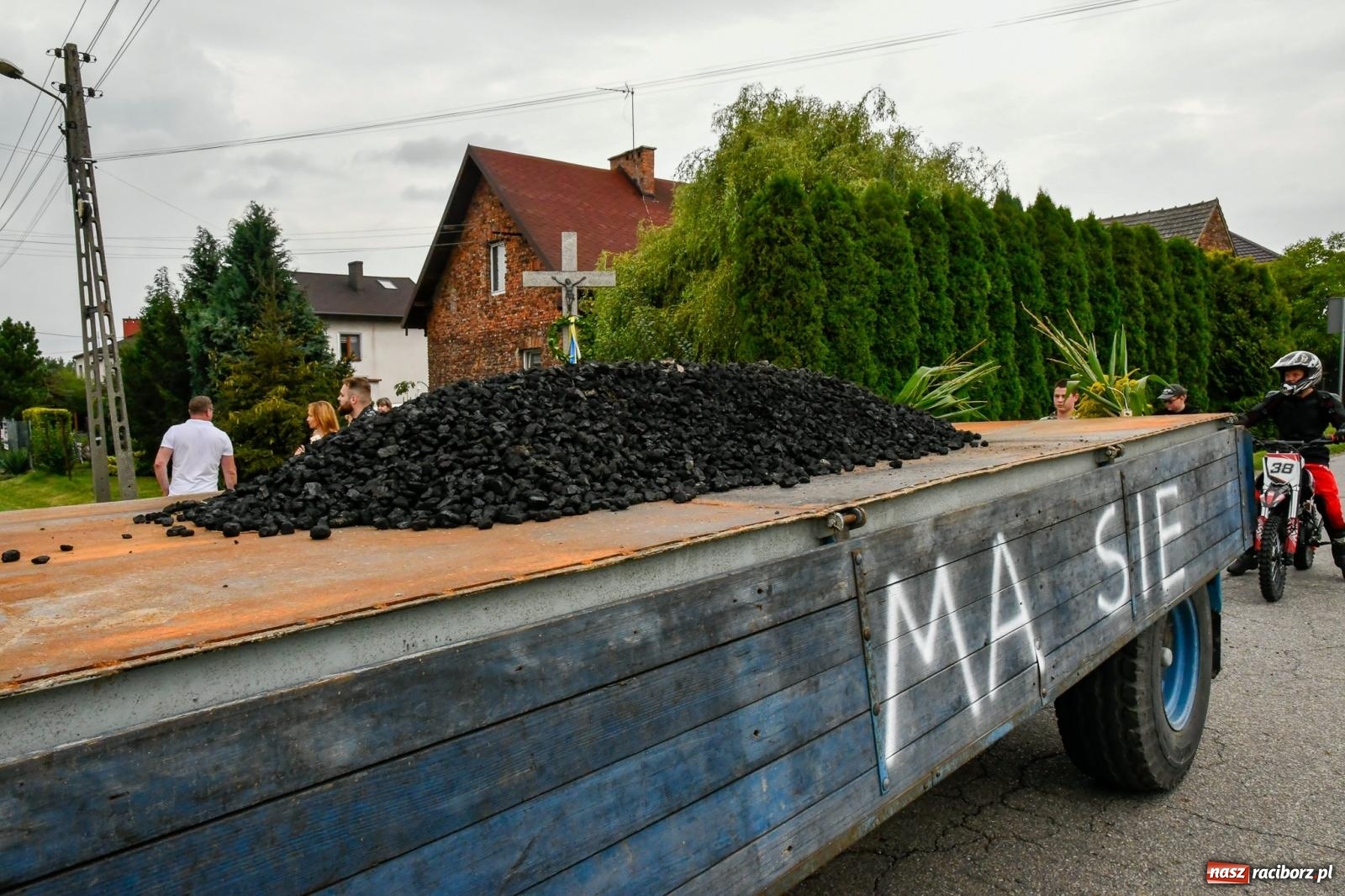 Zdjęcie w galerii na portalu naszraciborz.pl: Barwny korowód dożynkowy w Łańcach [FOTO i WIDEO] wiadomości z regionu
