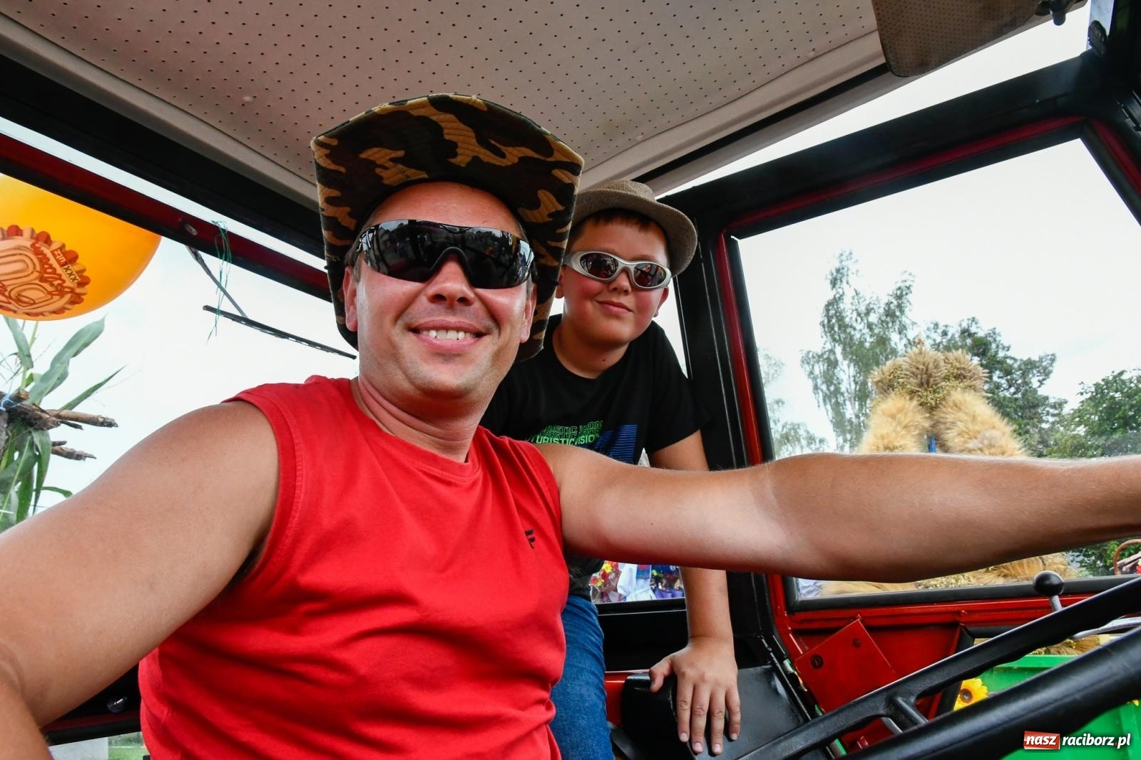 Zdjęcie w galerii na portalu naszraciborz.pl: Barwny korowód dożynkowy w Łańcach [FOTO i WIDEO] wiadomości z regionu