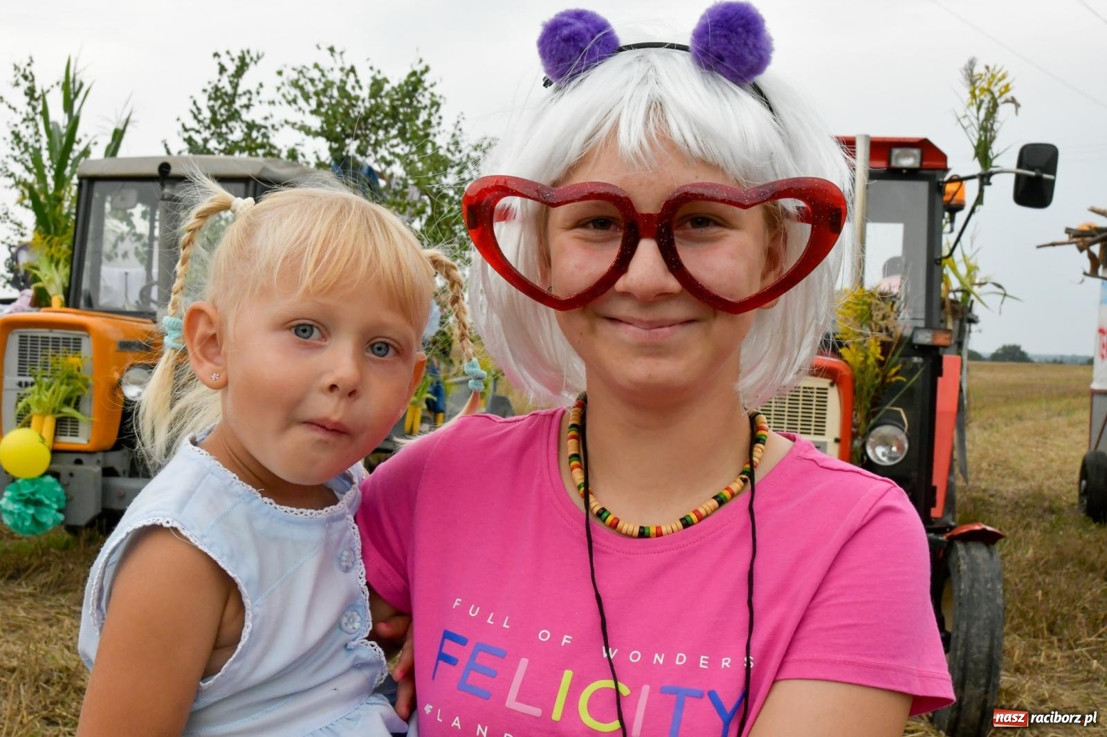 Zdjęcie w galerii na portalu naszraciborz.pl: Barwny korowód dożynkowy w Łańcach [FOTO i WIDEO] wiadomości z regionu