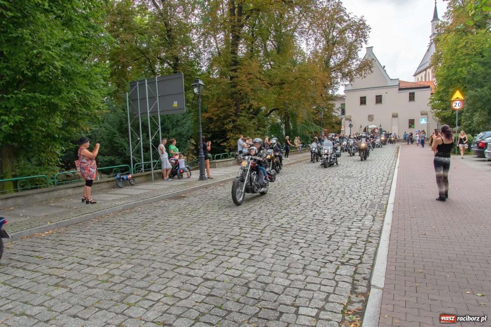 Zdjęcie w galerii na portalu naszraciborz.pl: Zamek Rock Party - ich wielkie polsko-czeskie wesele [FOTO i WIDEO] wiadomości z regionu