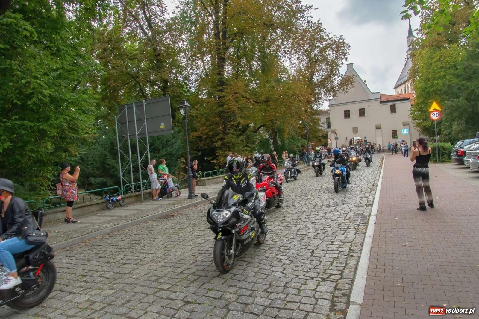 Zdjęcie w galerii na portalu naszraciborz.pl: Zamek Rock Party - ich wielkie polsko-czeskie wesele [FOTO i WIDEO] wiadomości z regionu