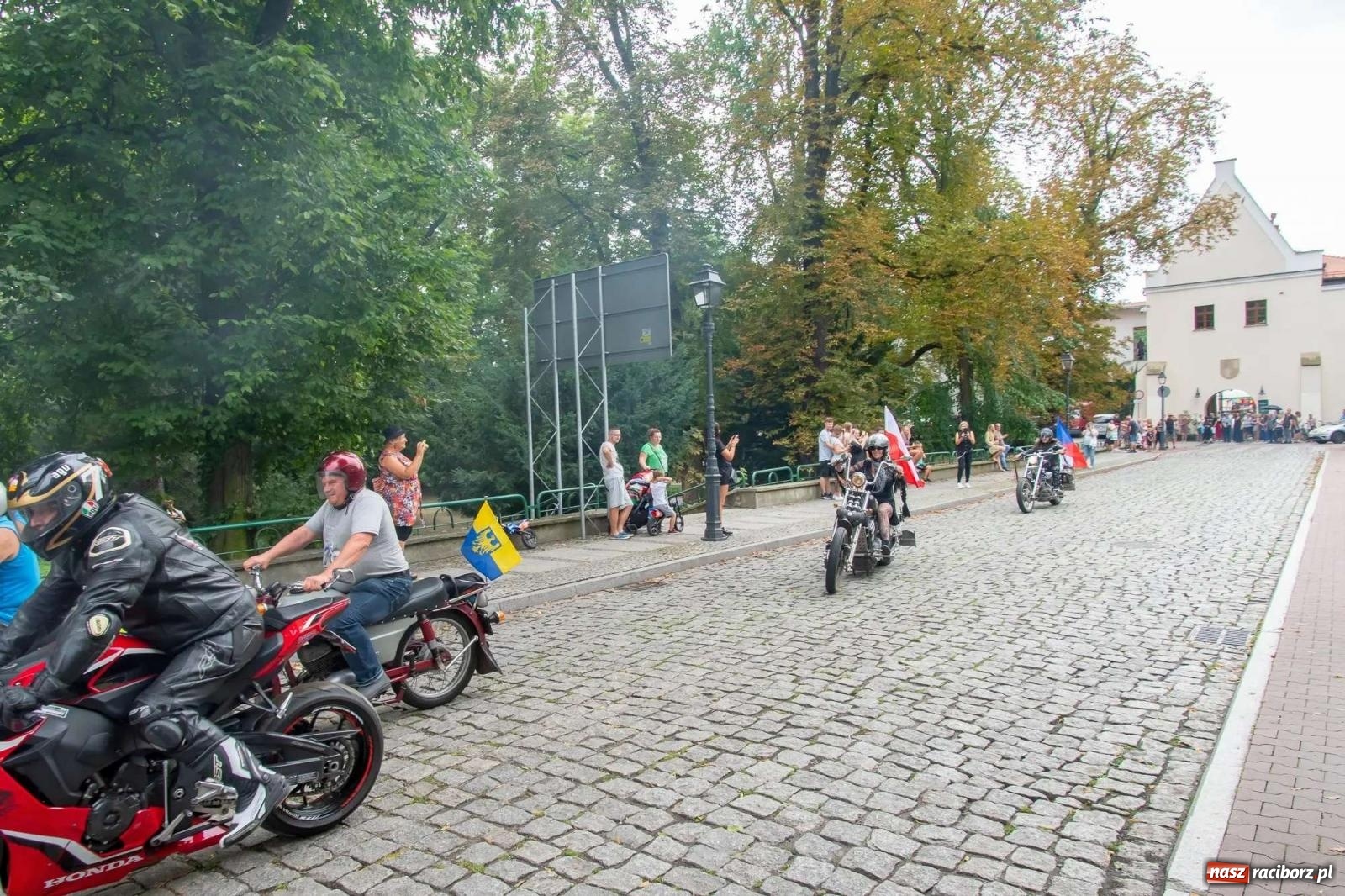 Zdjęcie w galerii na portalu naszraciborz.pl: Zamek Rock Party - ich wielkie polsko-czeskie wesele [FOTO i WIDEO] wiadomości z regionu